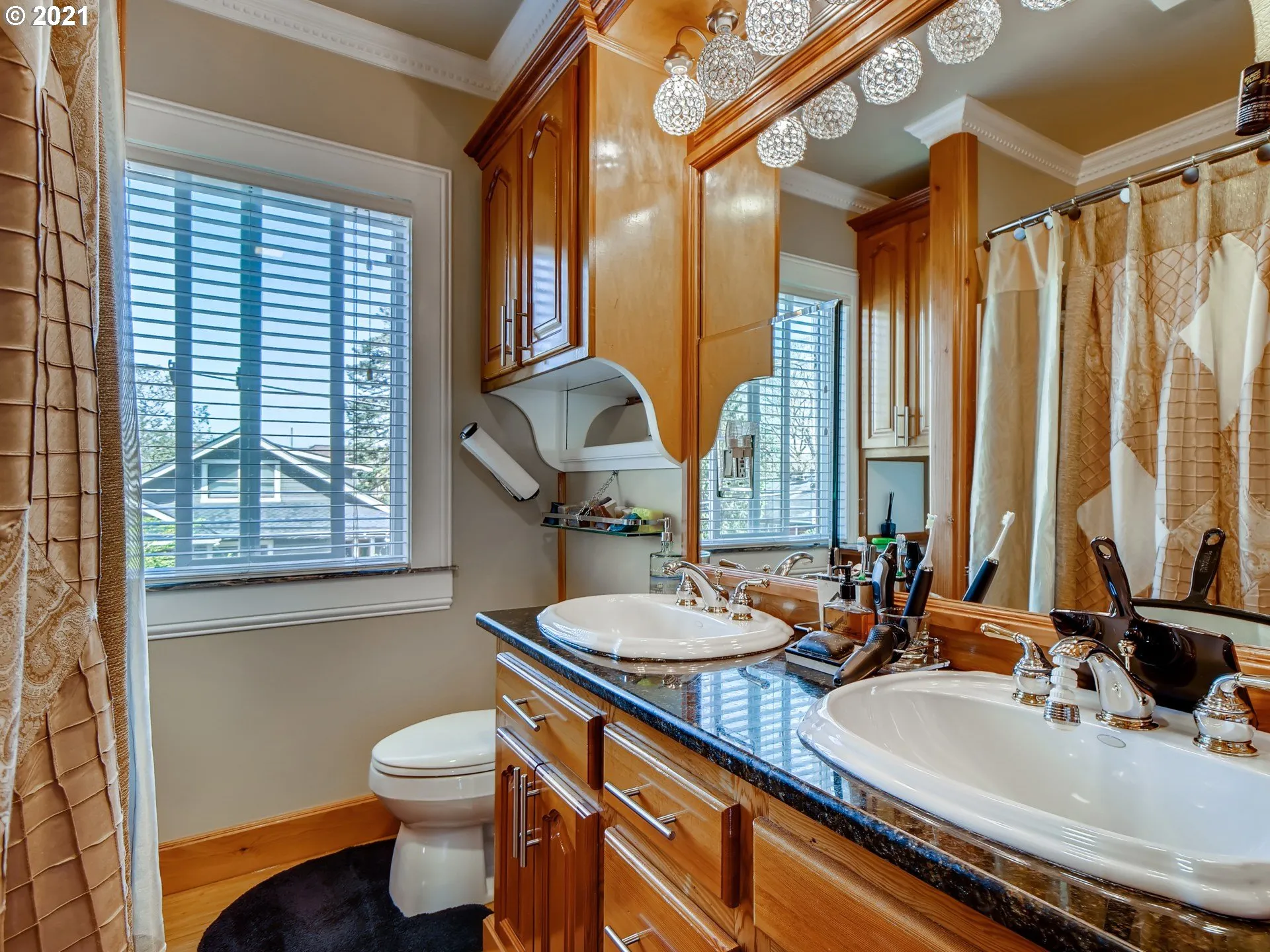 Bathroom-Upper