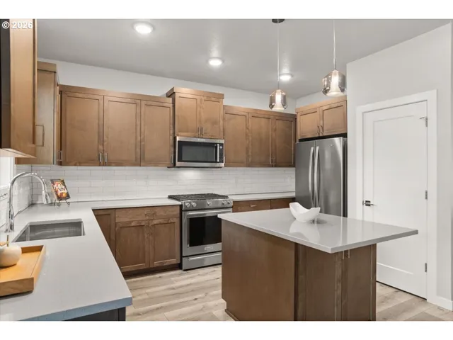 Kitchen-Island