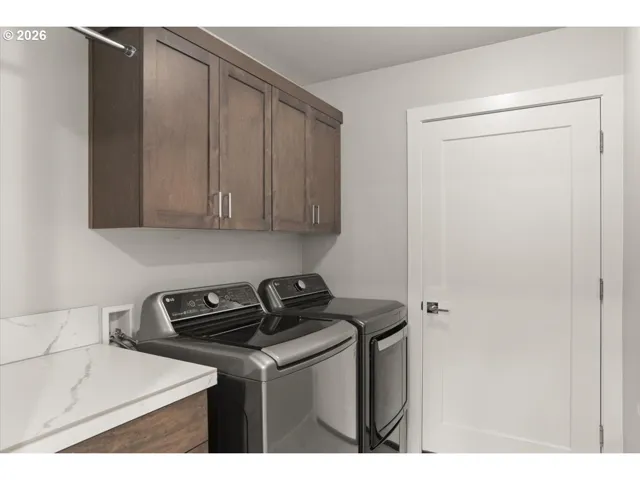 Laundry-Upper