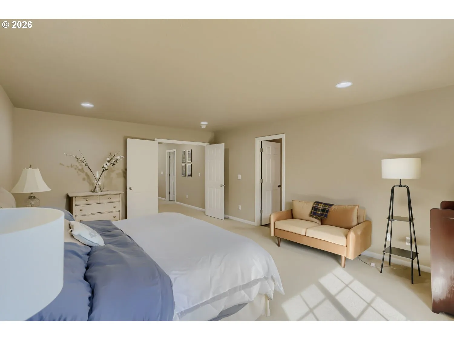Bedroom, Owner's Suite-Walk-In Closet