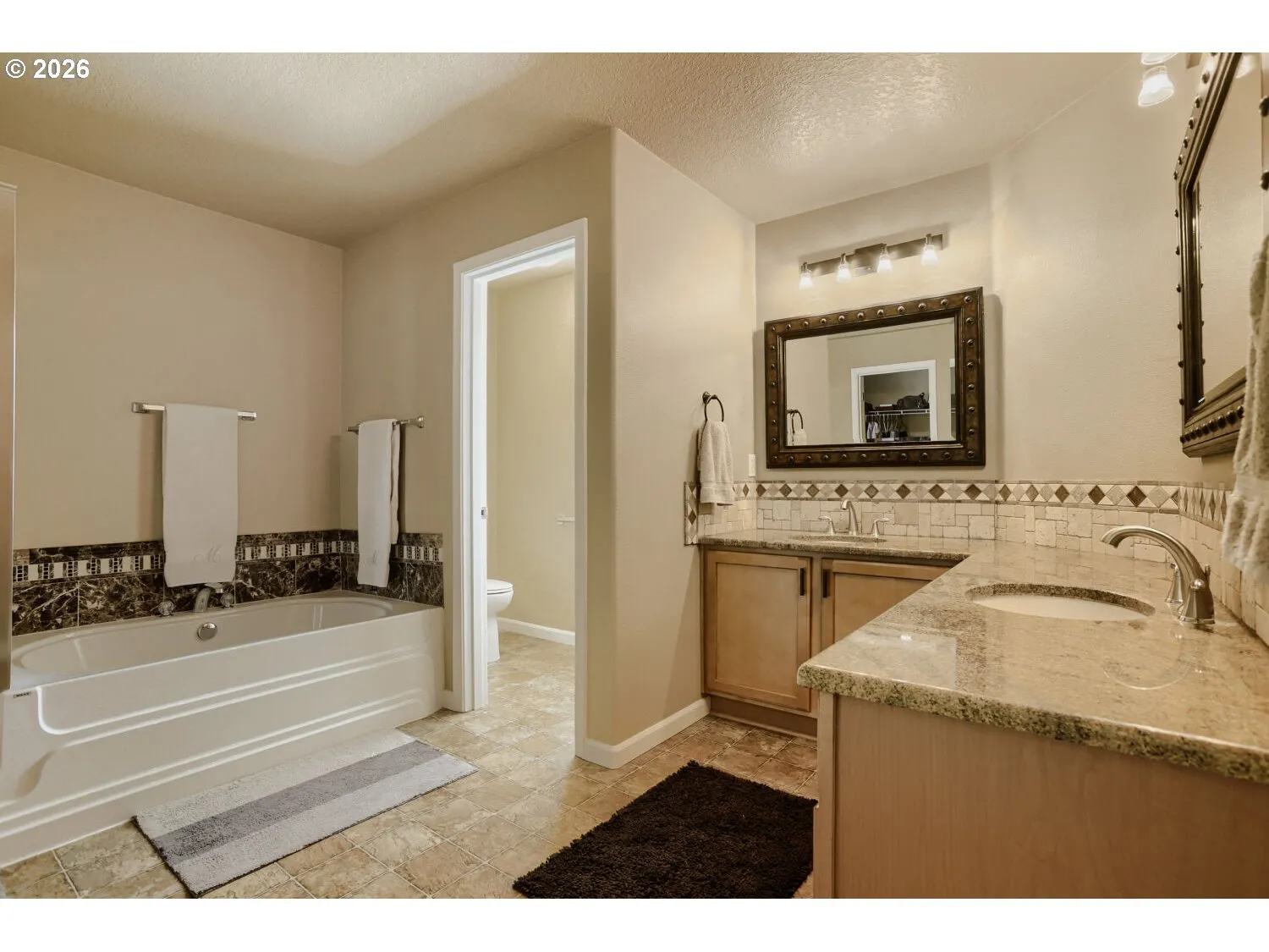 Bathroom, Attached-Upper