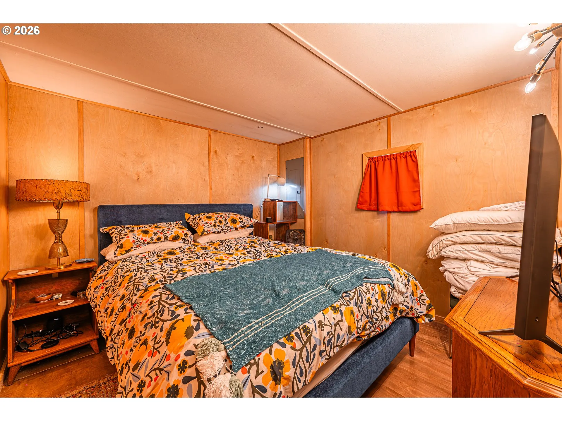 Bedroom-Main