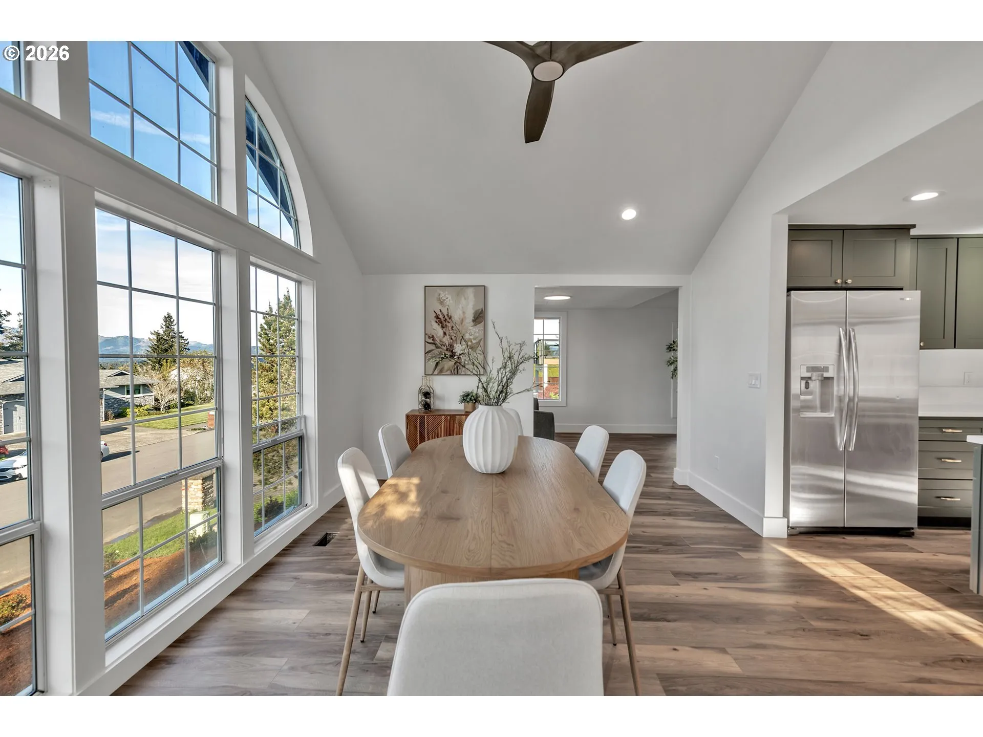 Dining Room-Vaulted Ceilings