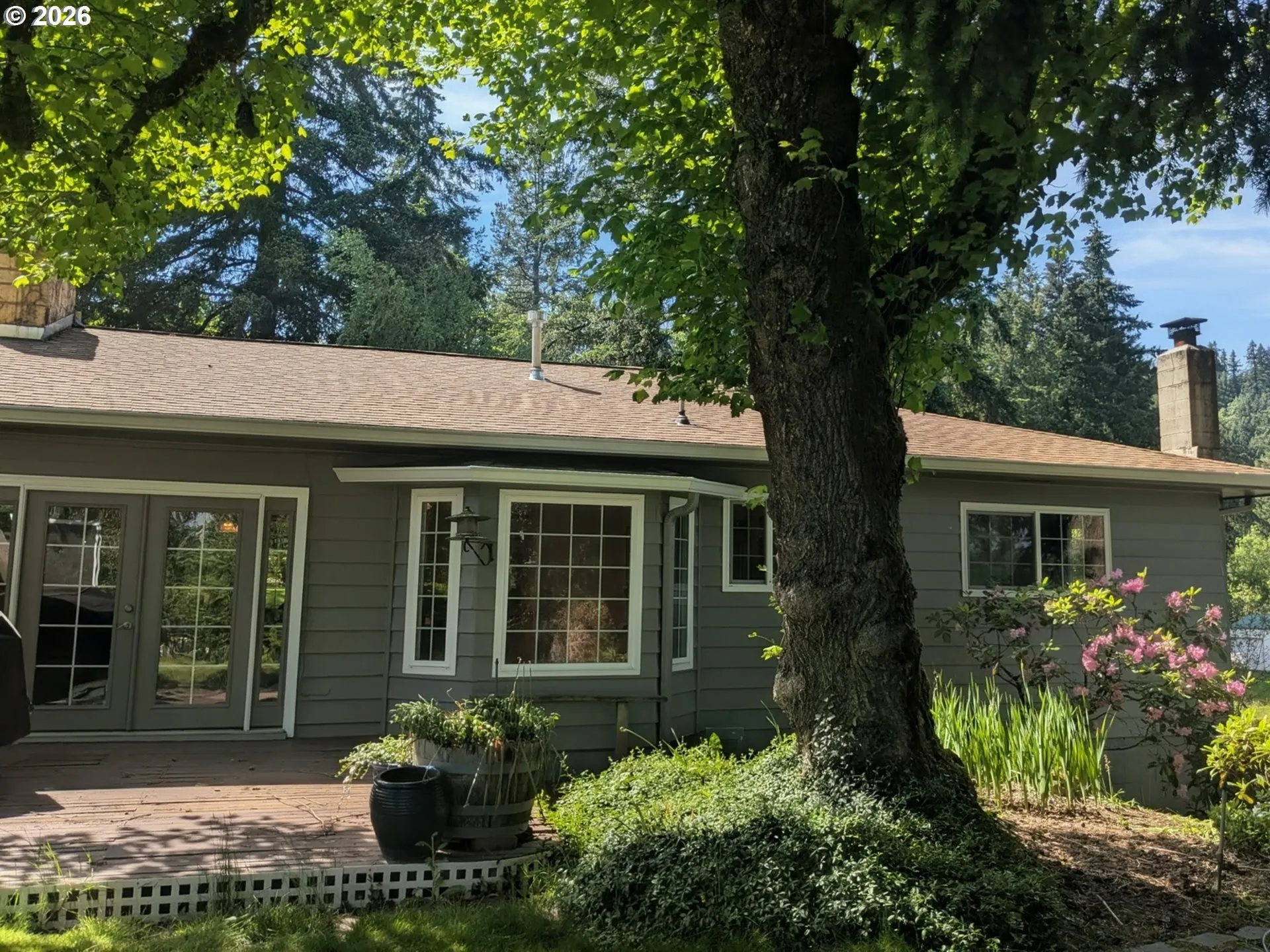 Exterior-Main