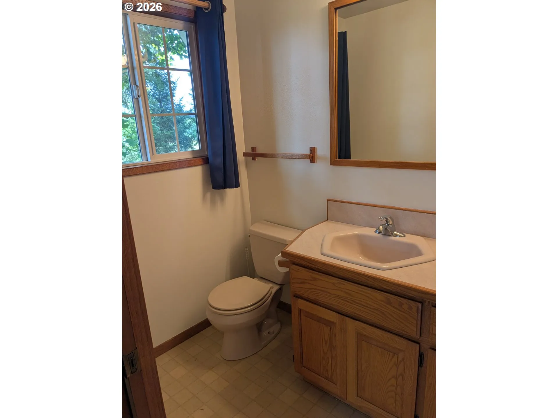 Bathroom, Attached