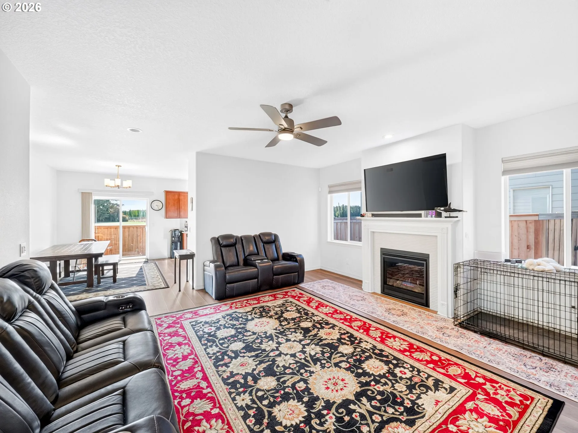 Living Room-Fireplace