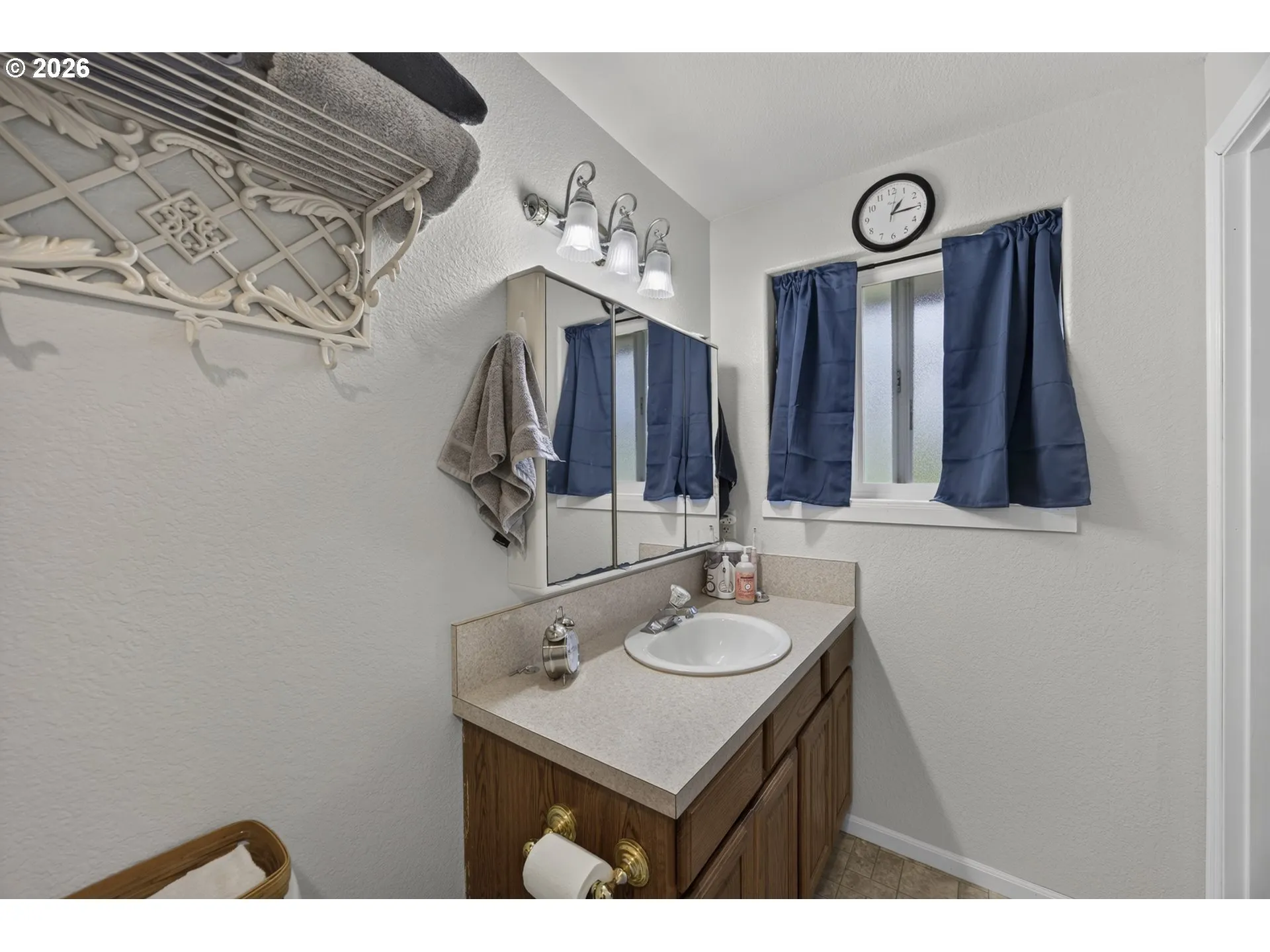 En Suite Bathroom-Upper