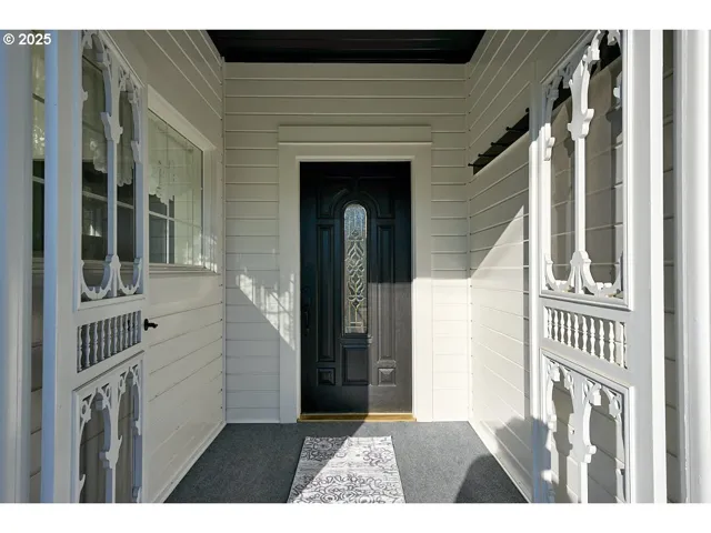 Entrance/Foyer