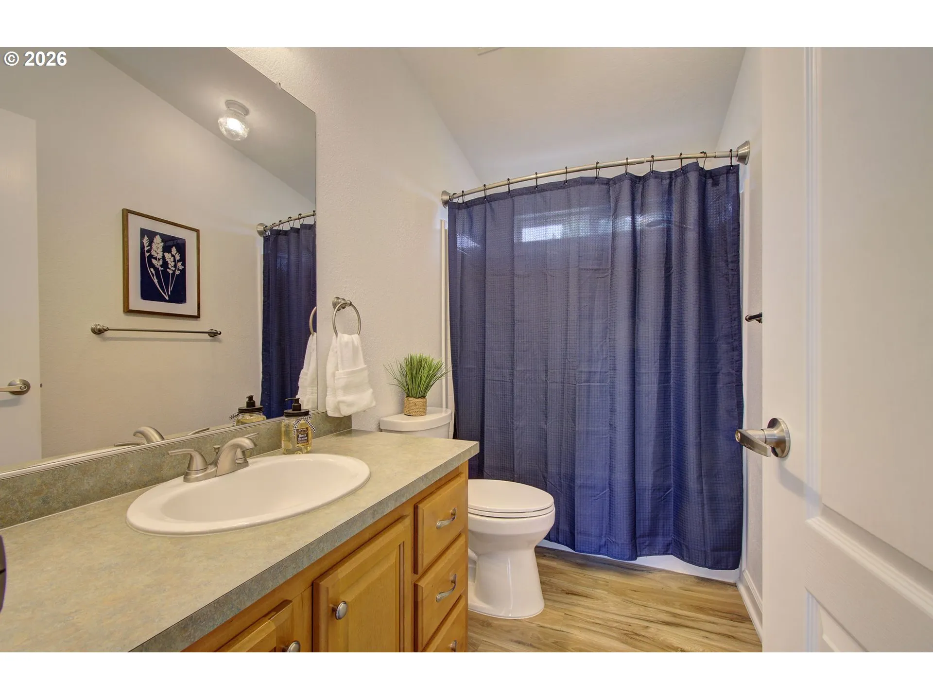 Bathroom-Hall