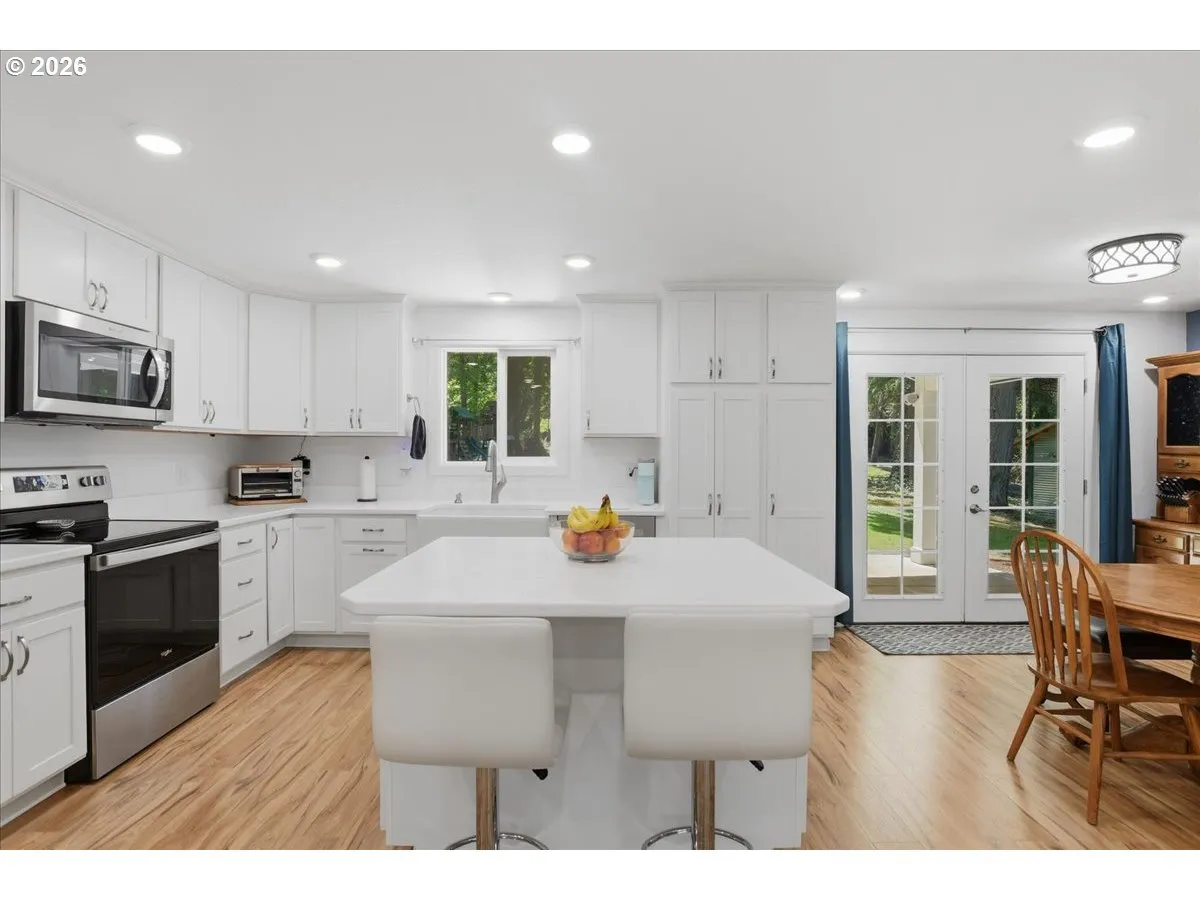Kitchen-Island