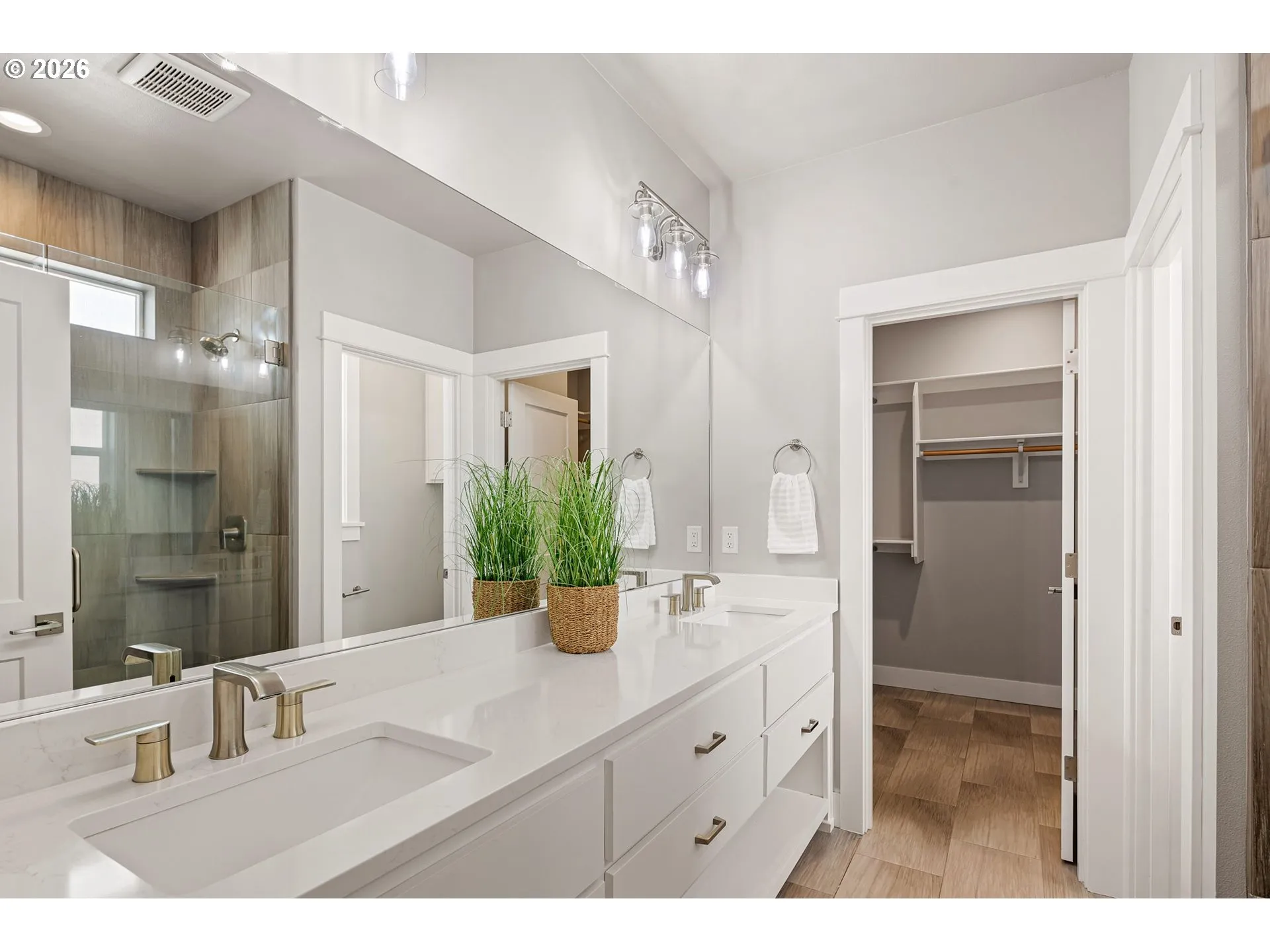 Bathroom, Attached-Main