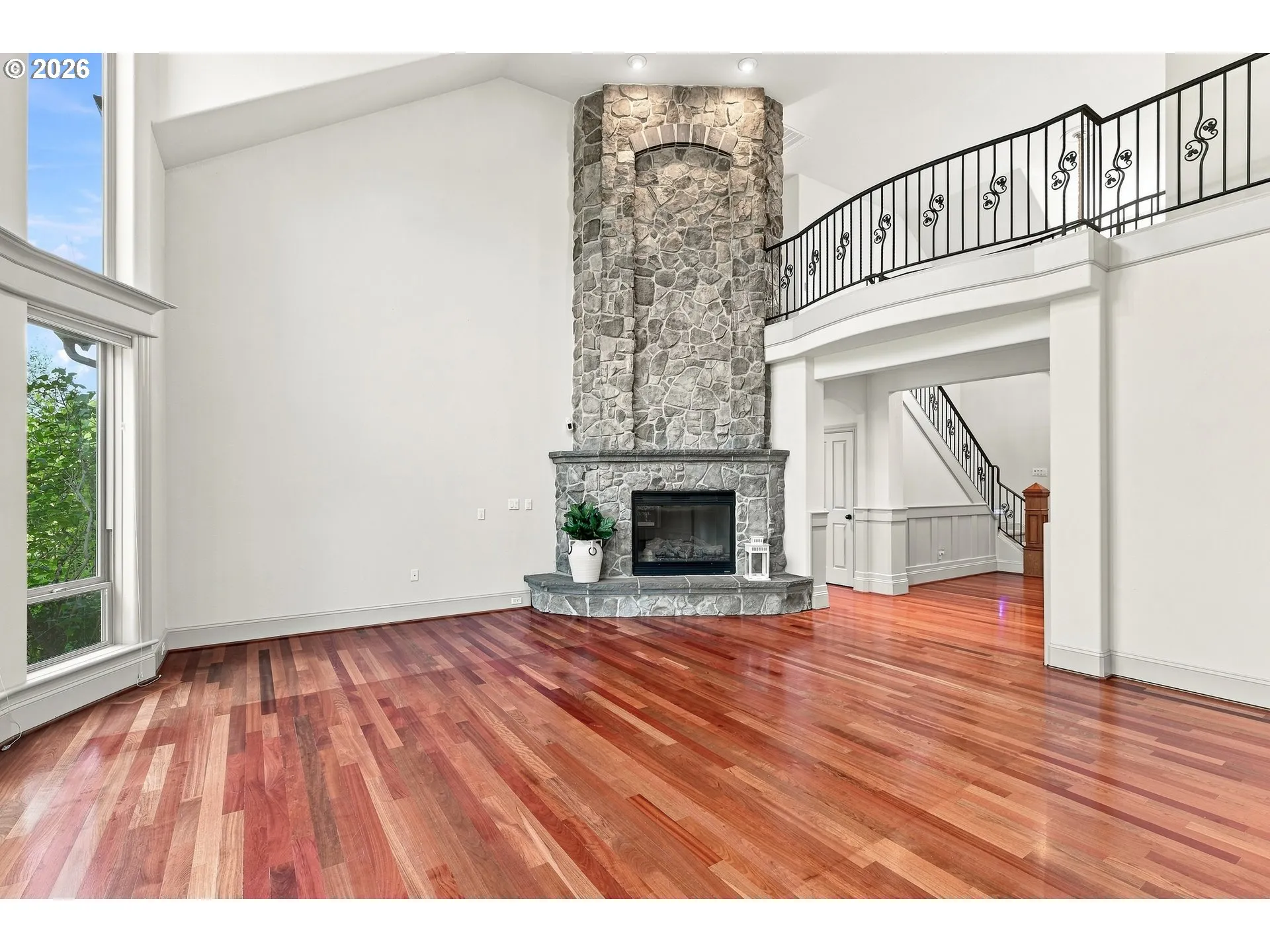 Living Room-Fireplace