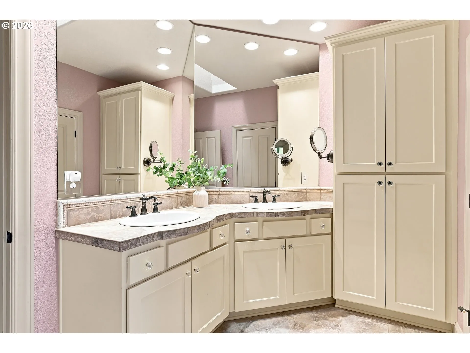 Bathroom-Jack and Jill