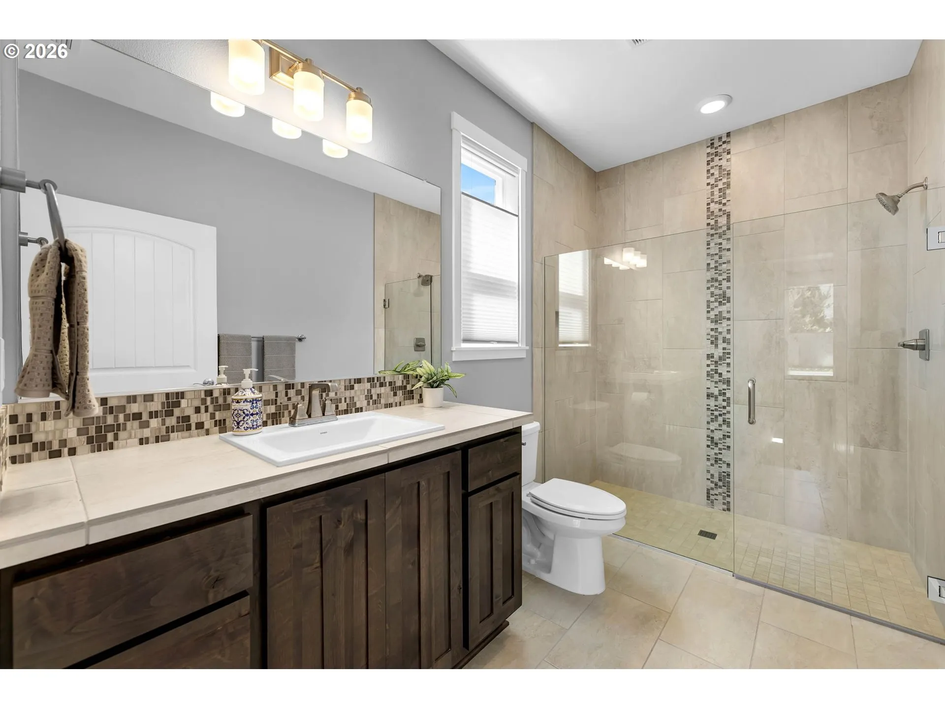 Bathroom, Attached-Main