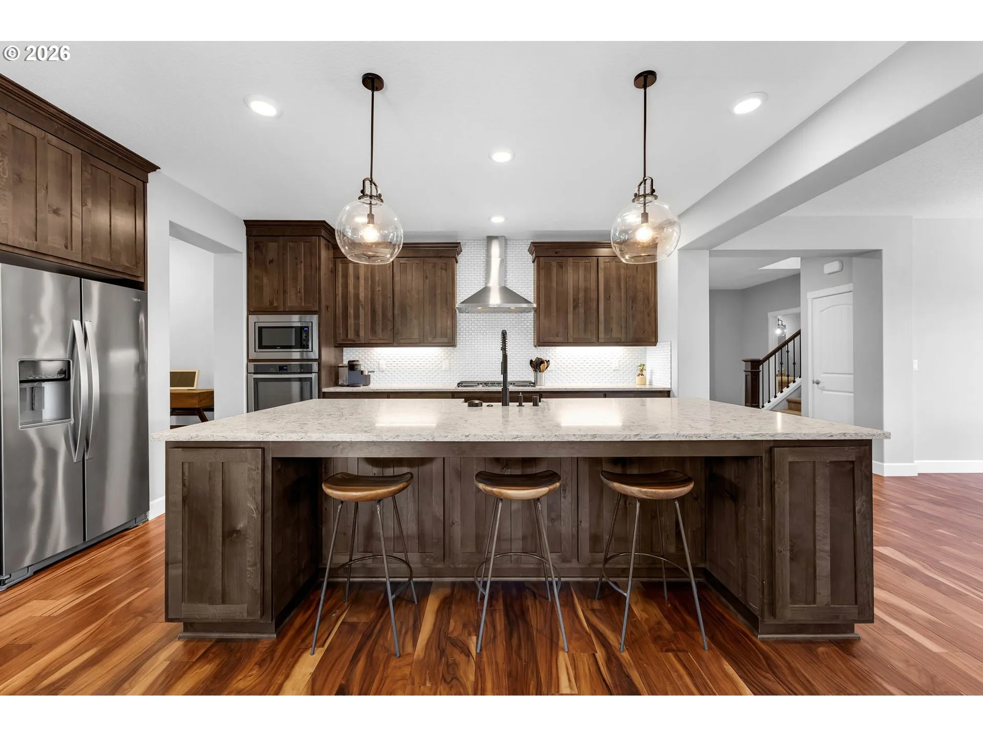 Kitchen-Breakfast Bar