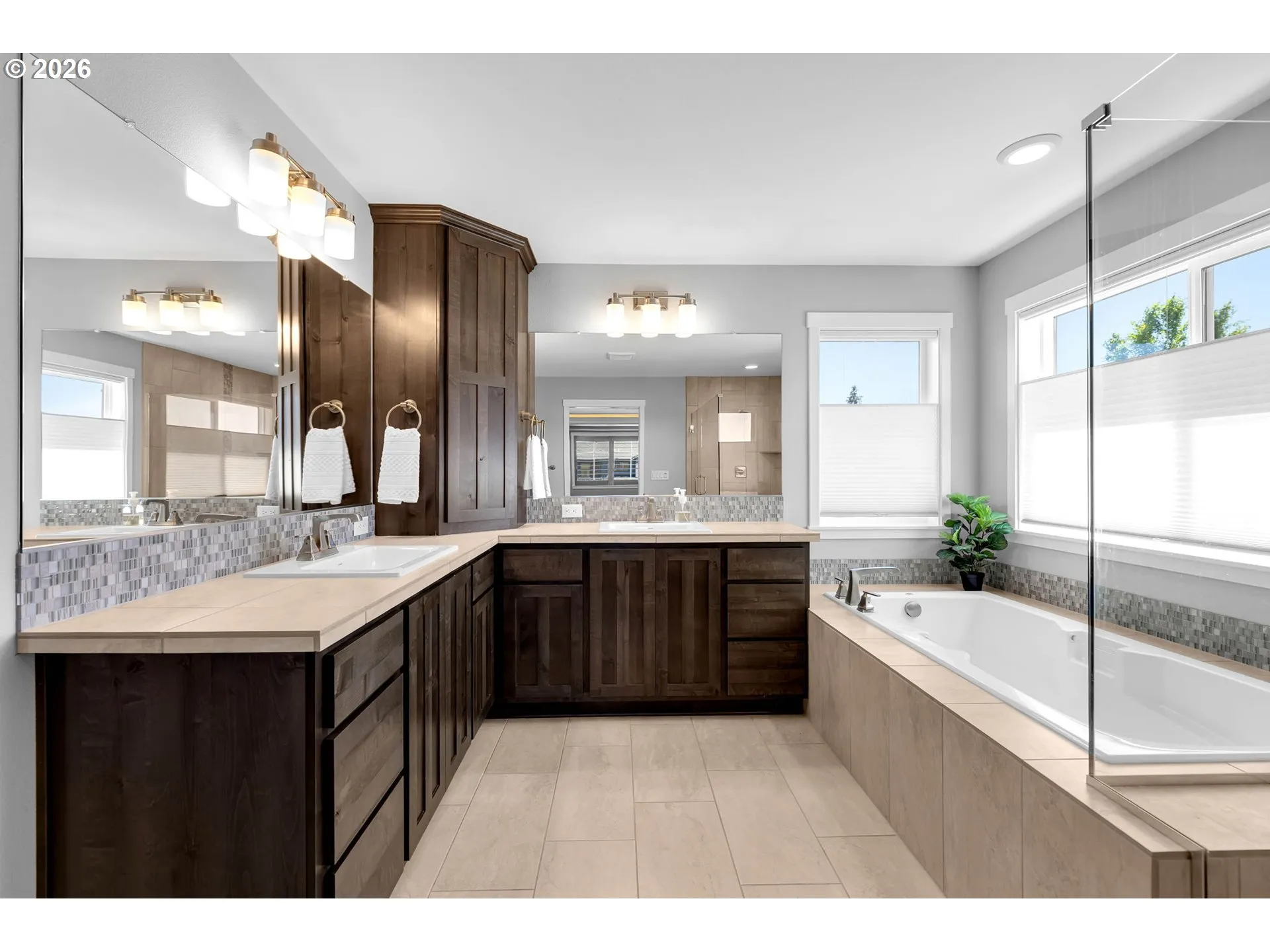 Bathroom, Attached-Double Sinks