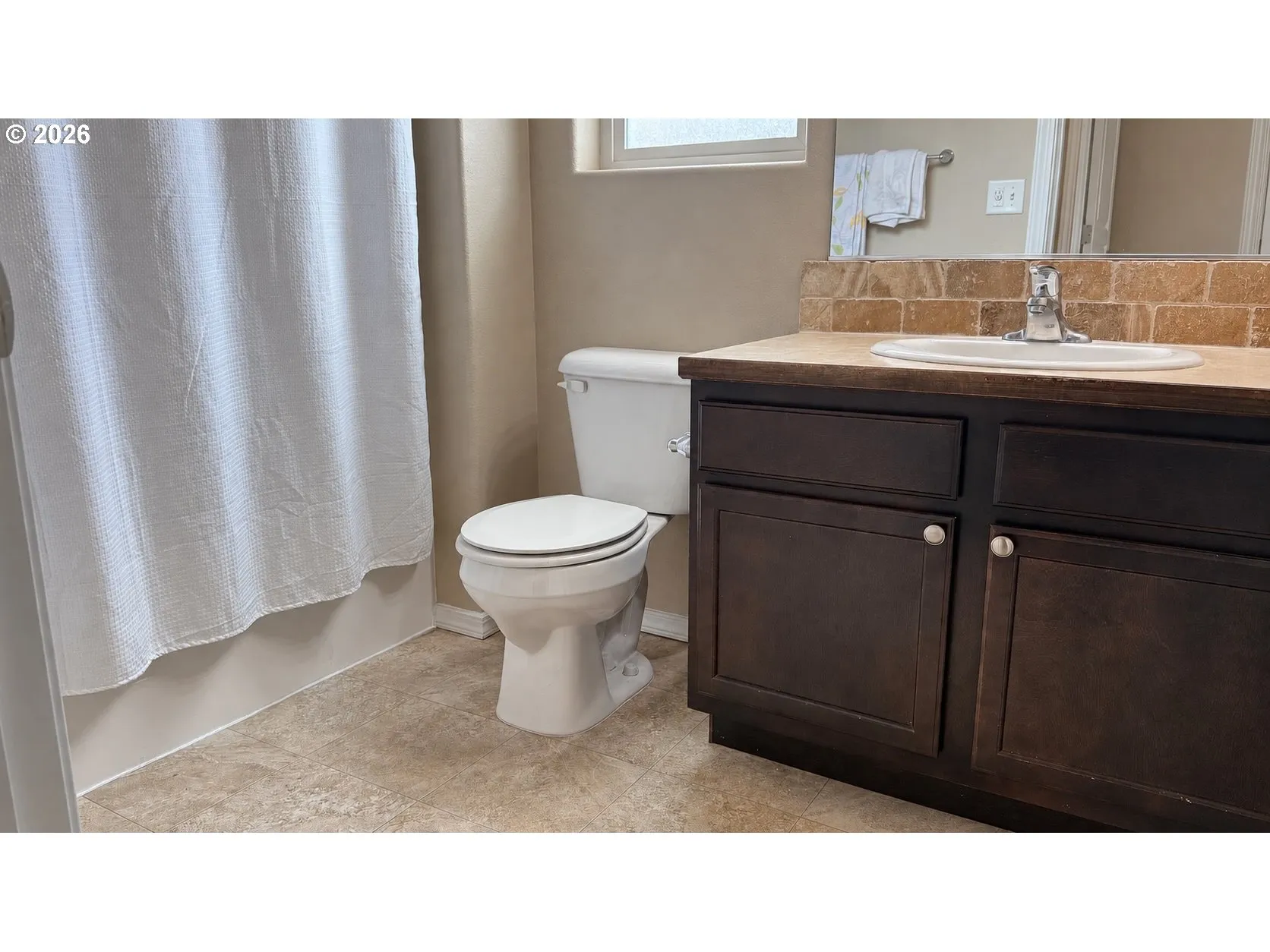 Bathroom-Upper
