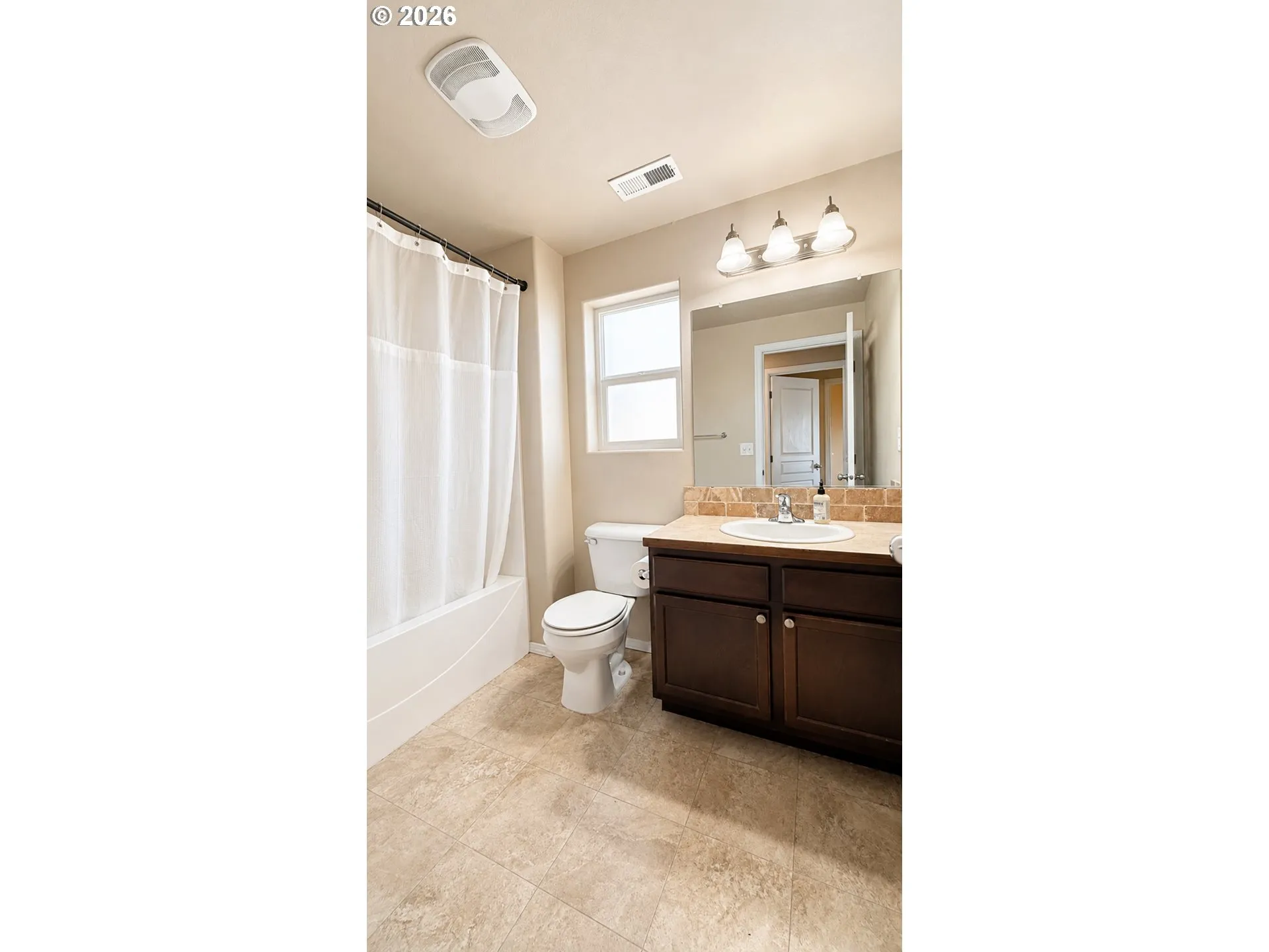 Bathroom-Upper