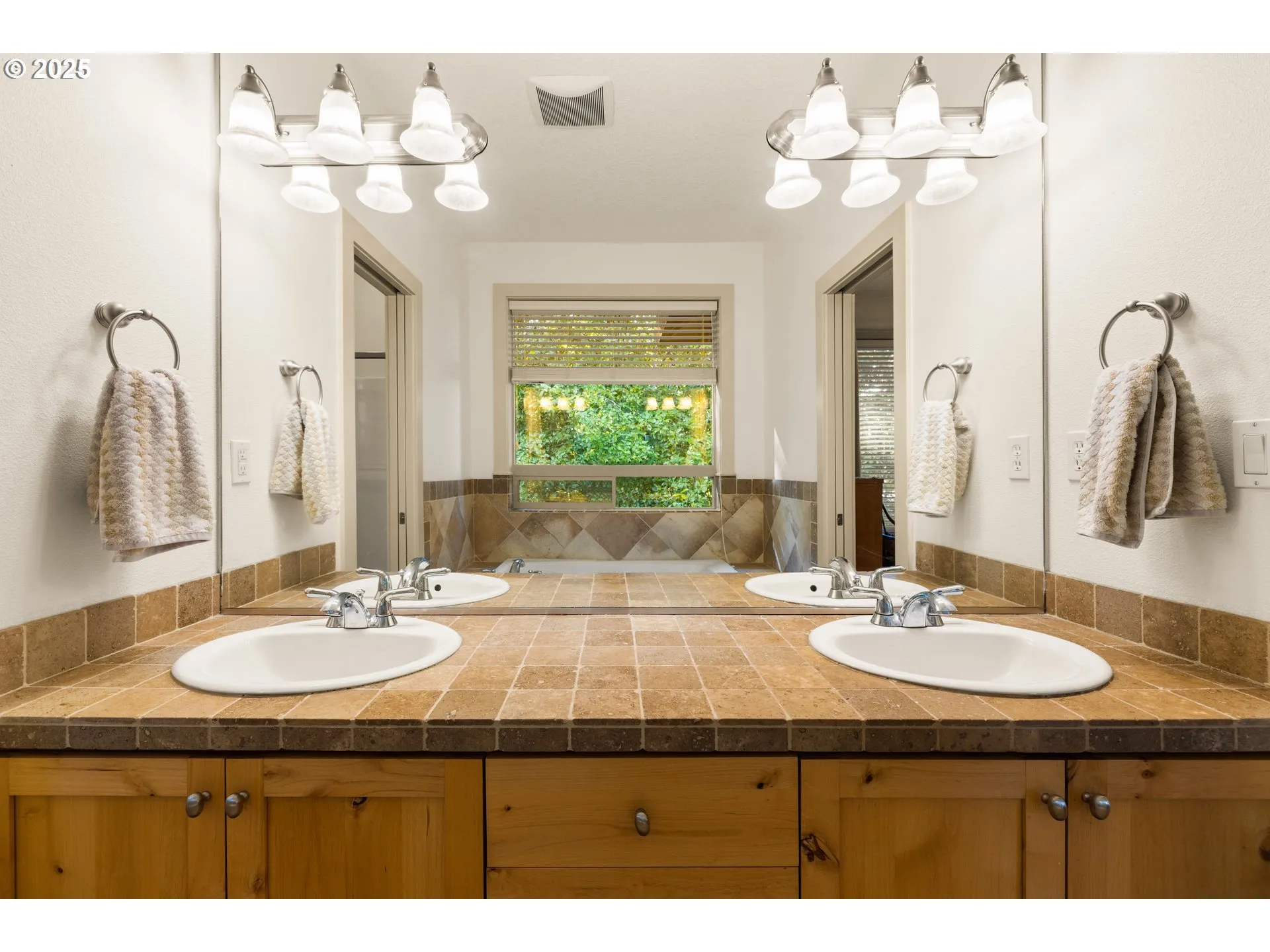 Bathroom, Attached