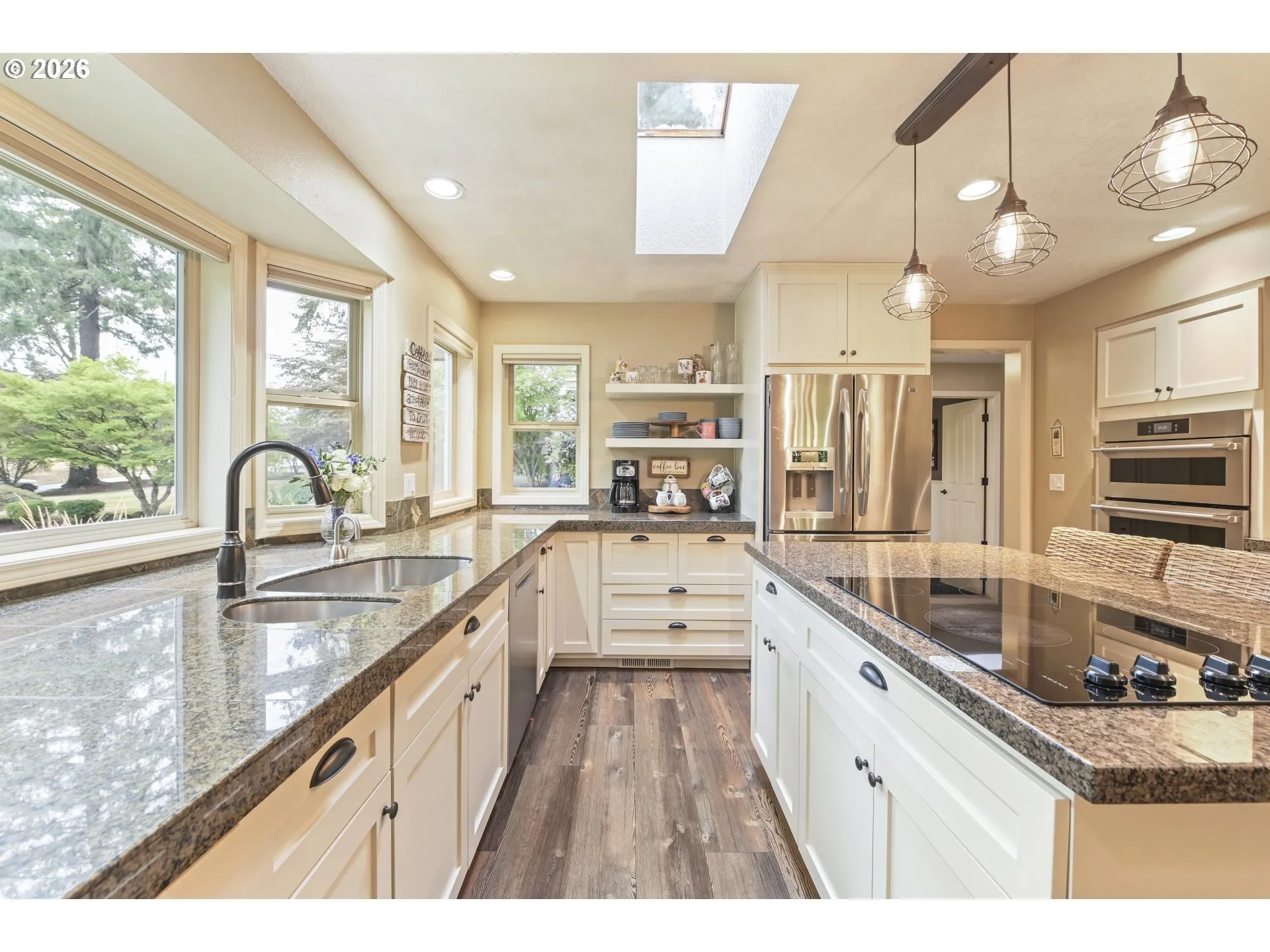 Kitchen-Cooking Island
