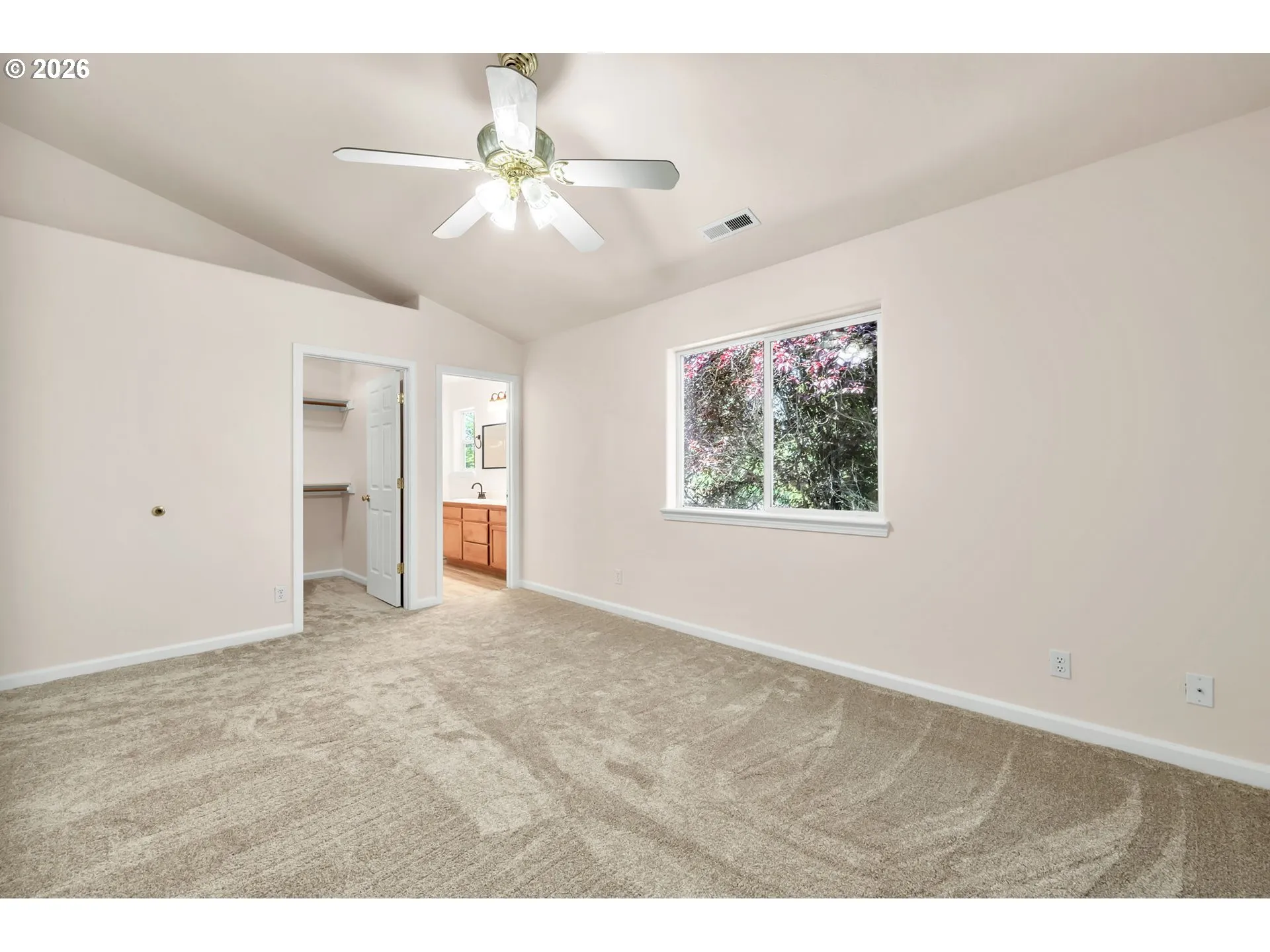 Bedroom, Owner's Suite-Walk-In Closet