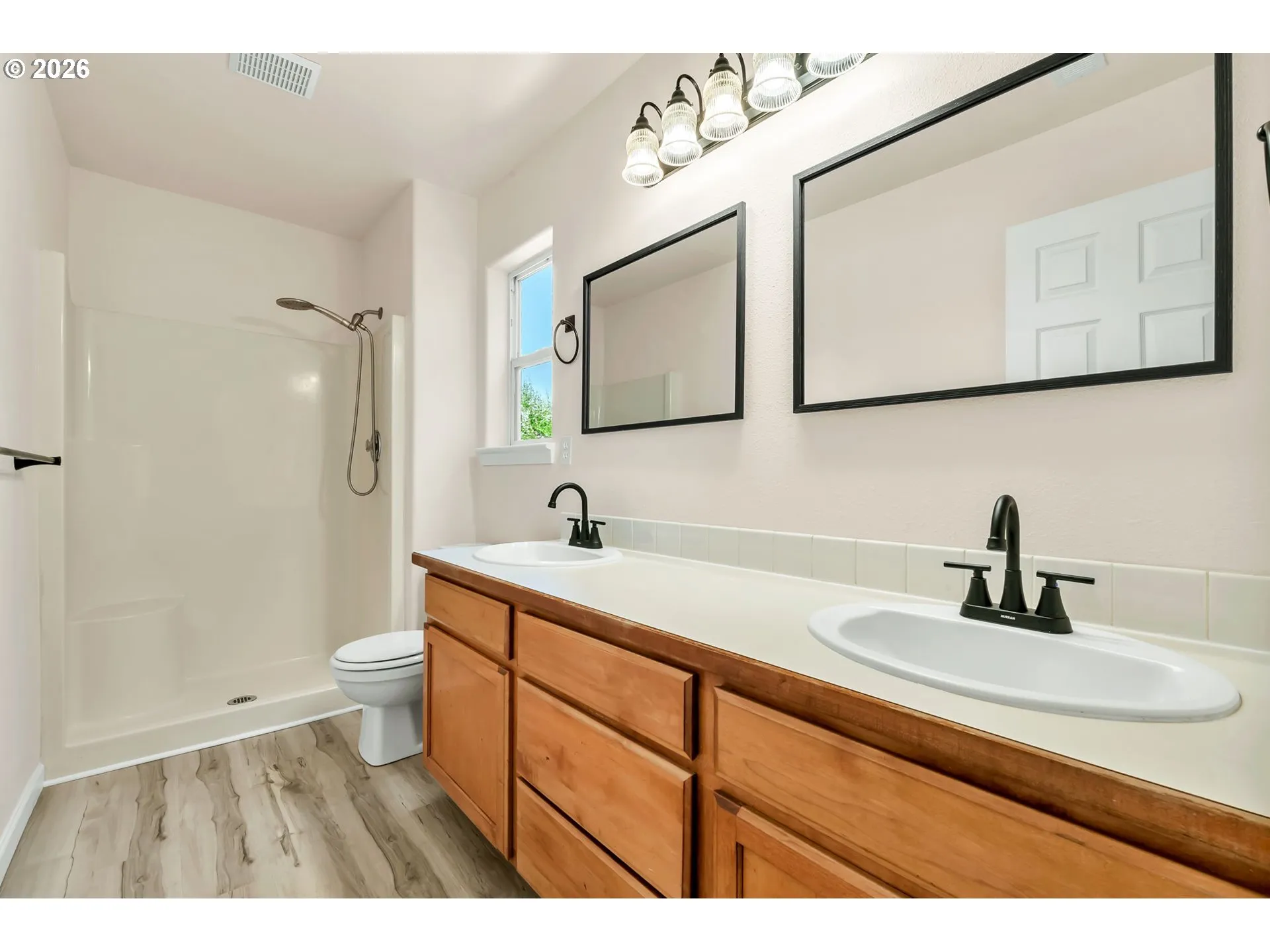 Bathroom, Attached-Double Sinks