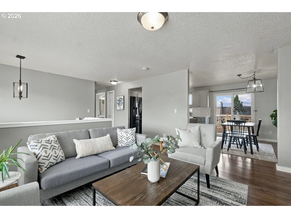 Living Room/Dining Room