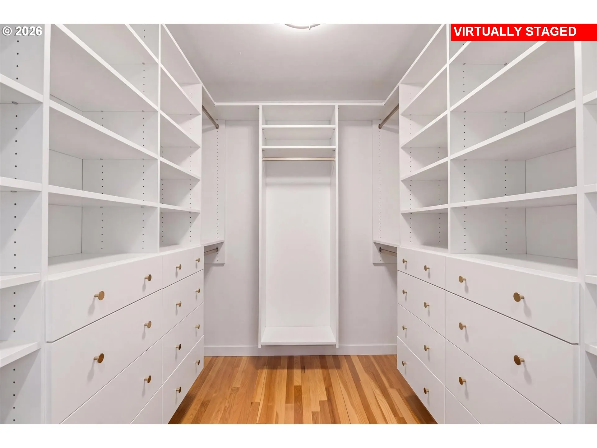 Bedroom, Owner's Suite-Walk-In Closet