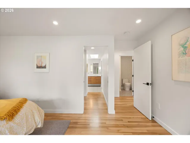 Bedroom, Owner's Suite-Main