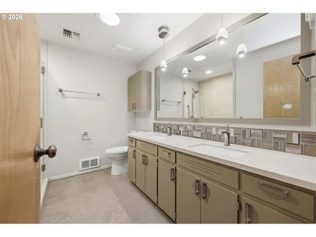 Bathroom-Double Sinks