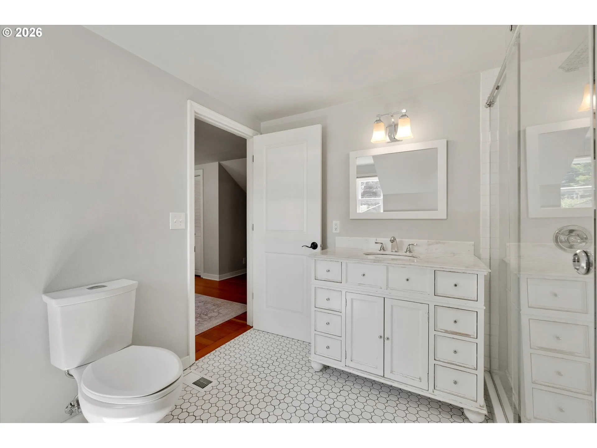 En Suite Bathroom