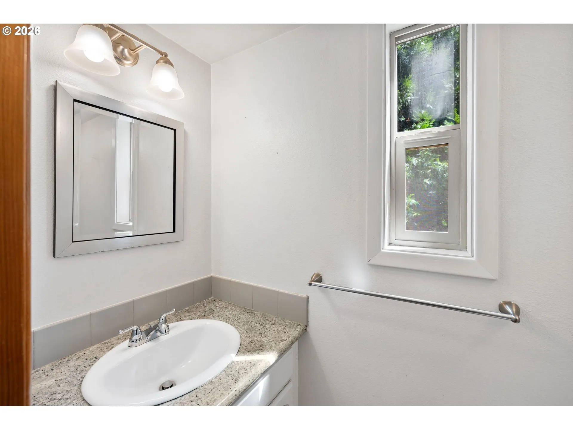 Bathroom-Upper