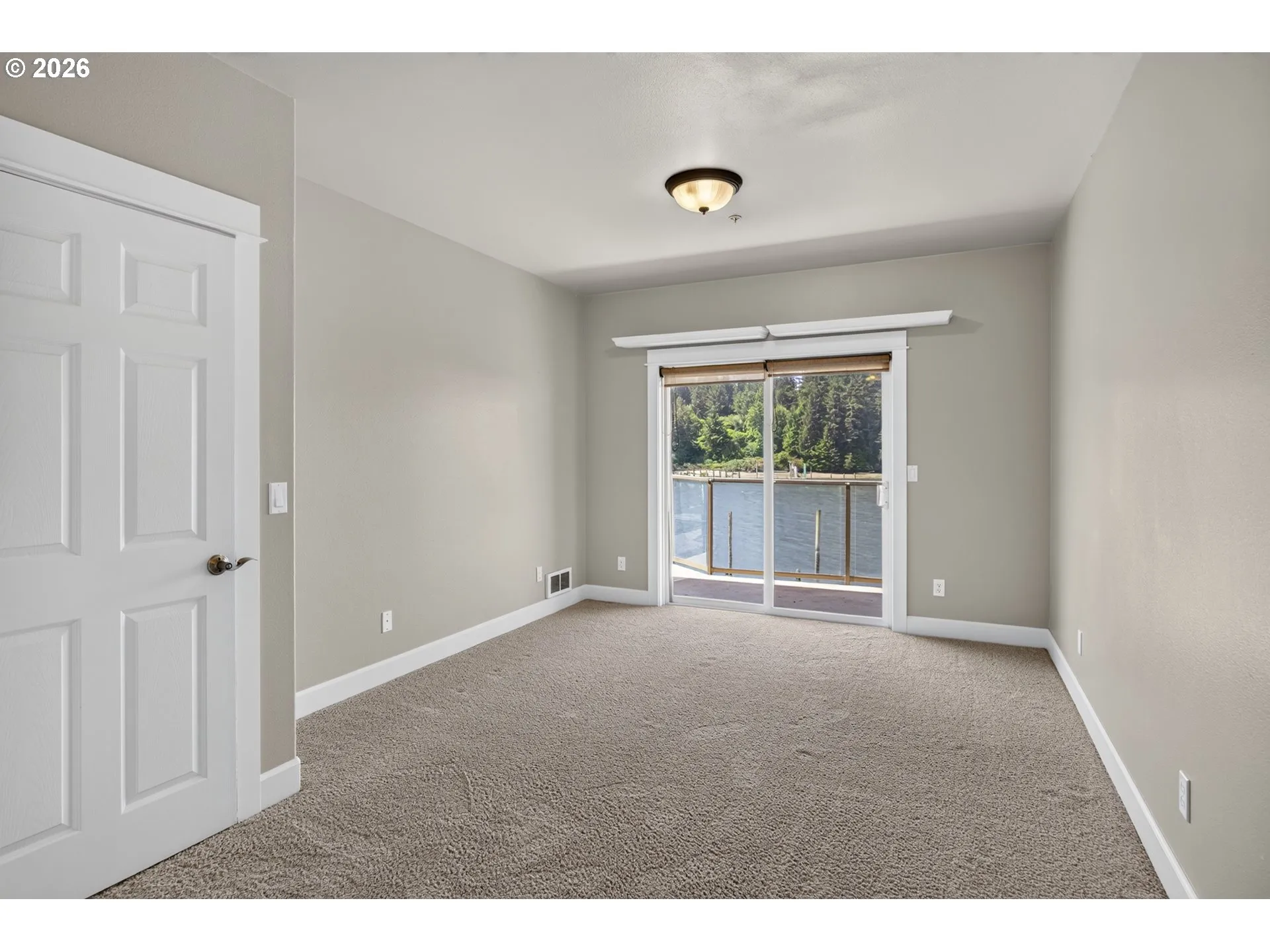 Bedroom, Primary