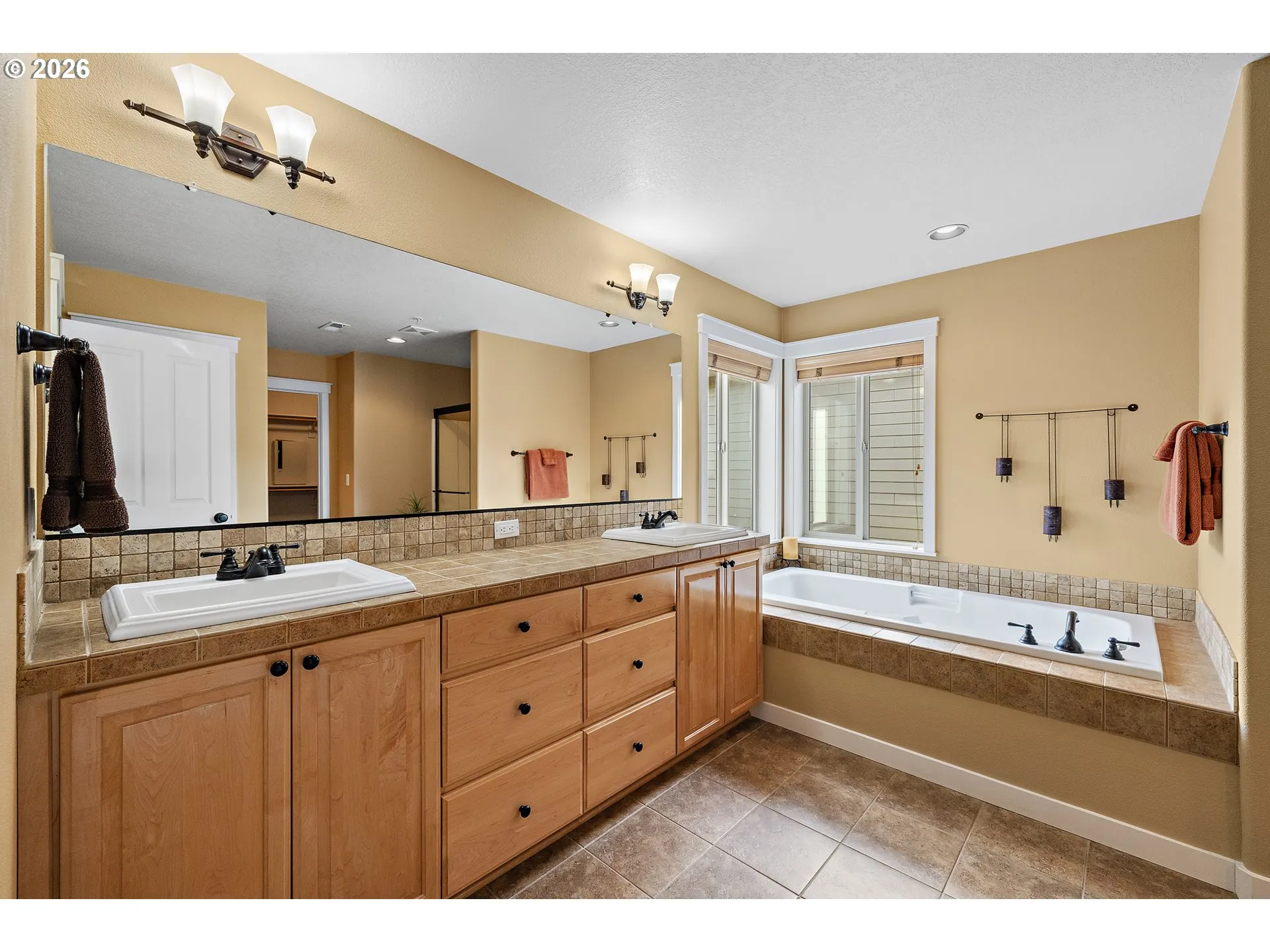Bathroom, Attached-Double Sinks