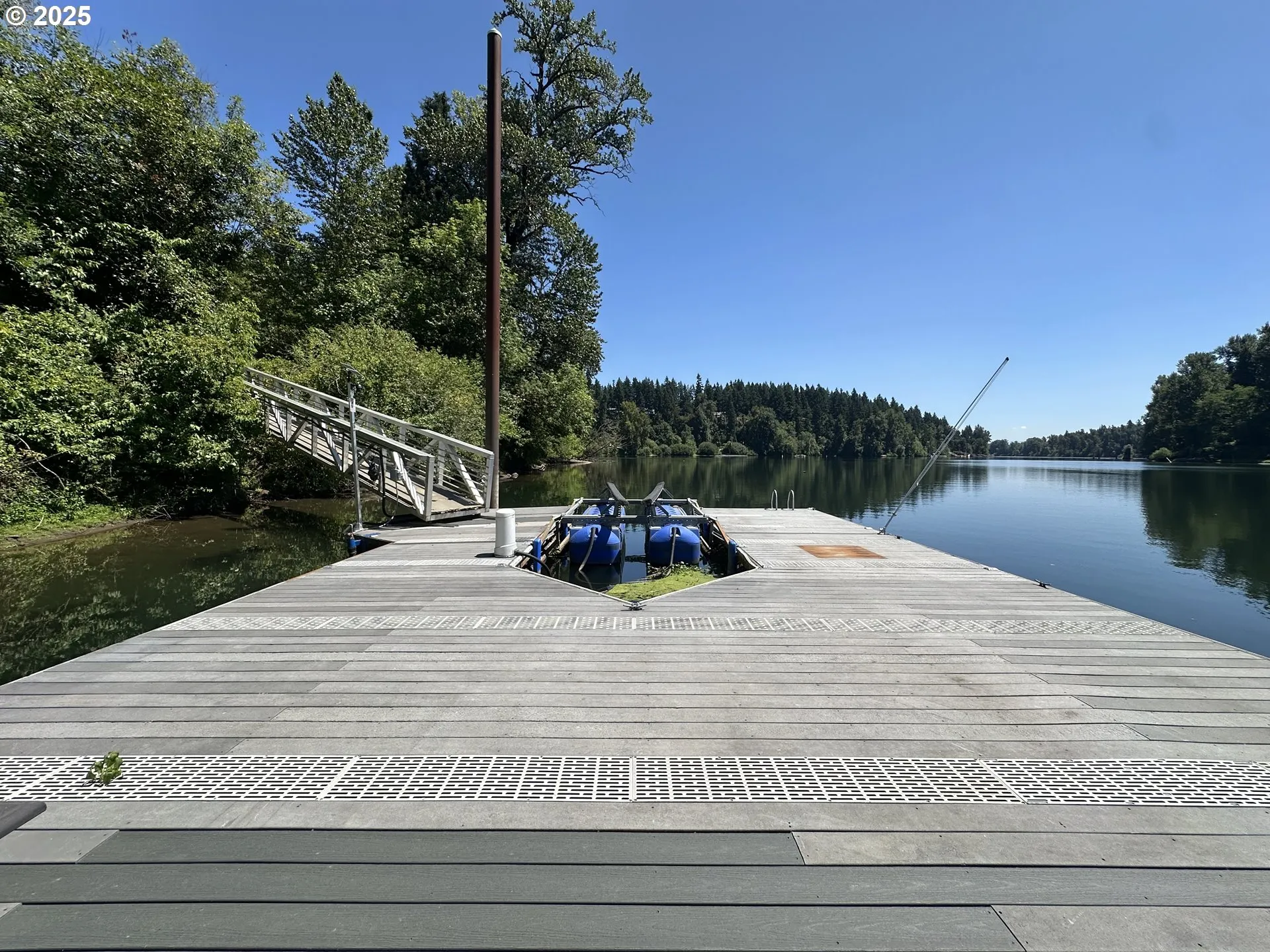 Dock