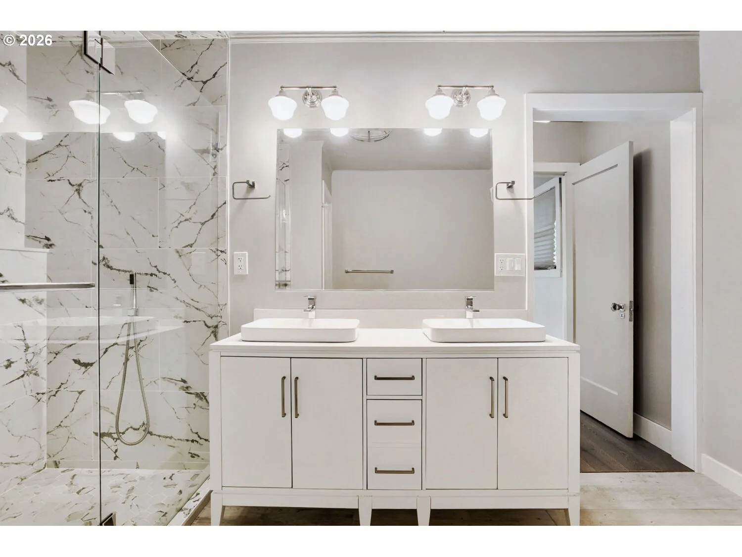 Bathroom, Attached