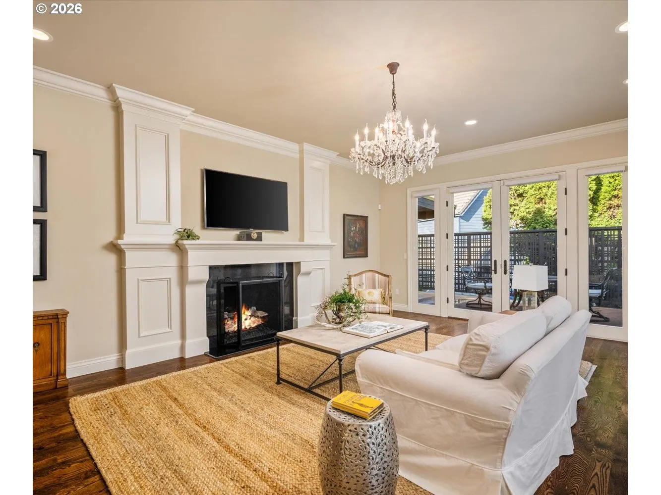 Living Room-Fireplace