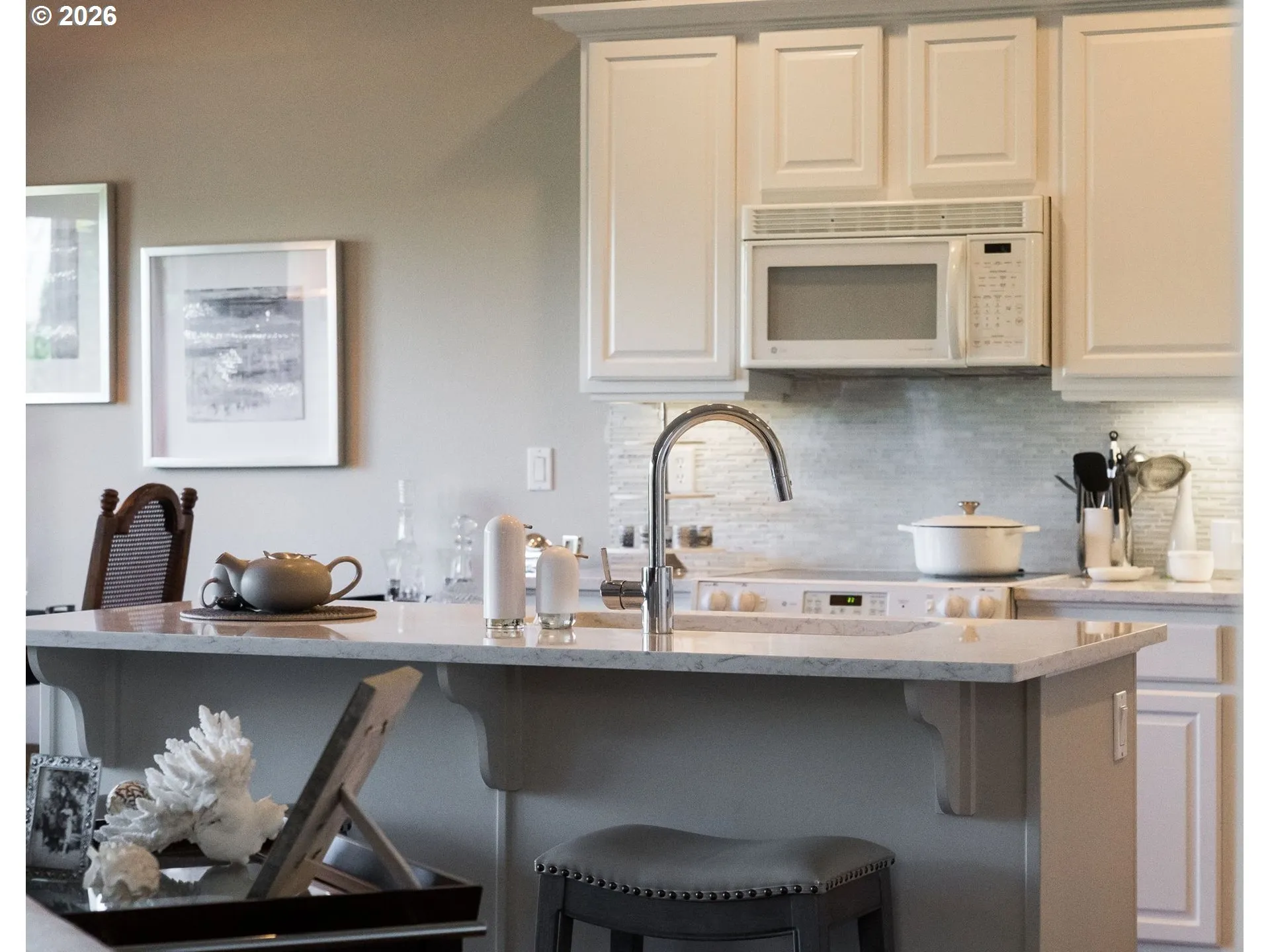 Kitchen-Island