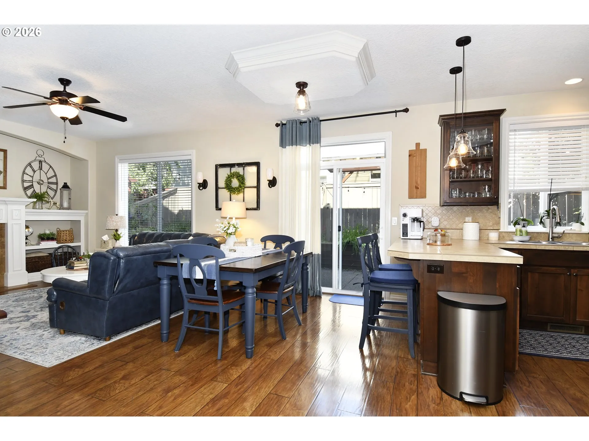 Living Room/Dining Room