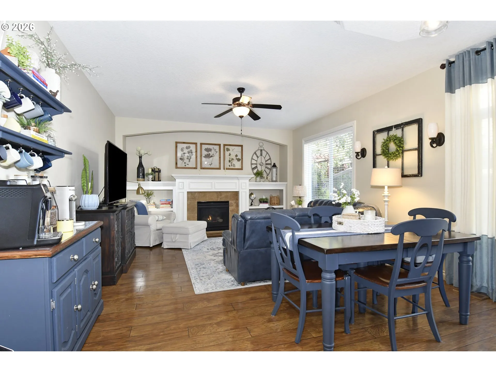 Living Room/Dining Room