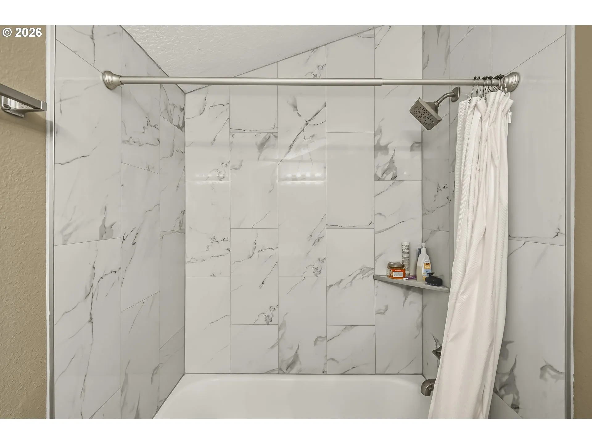 Owner's Suite Bathroom-Full Bathroom
