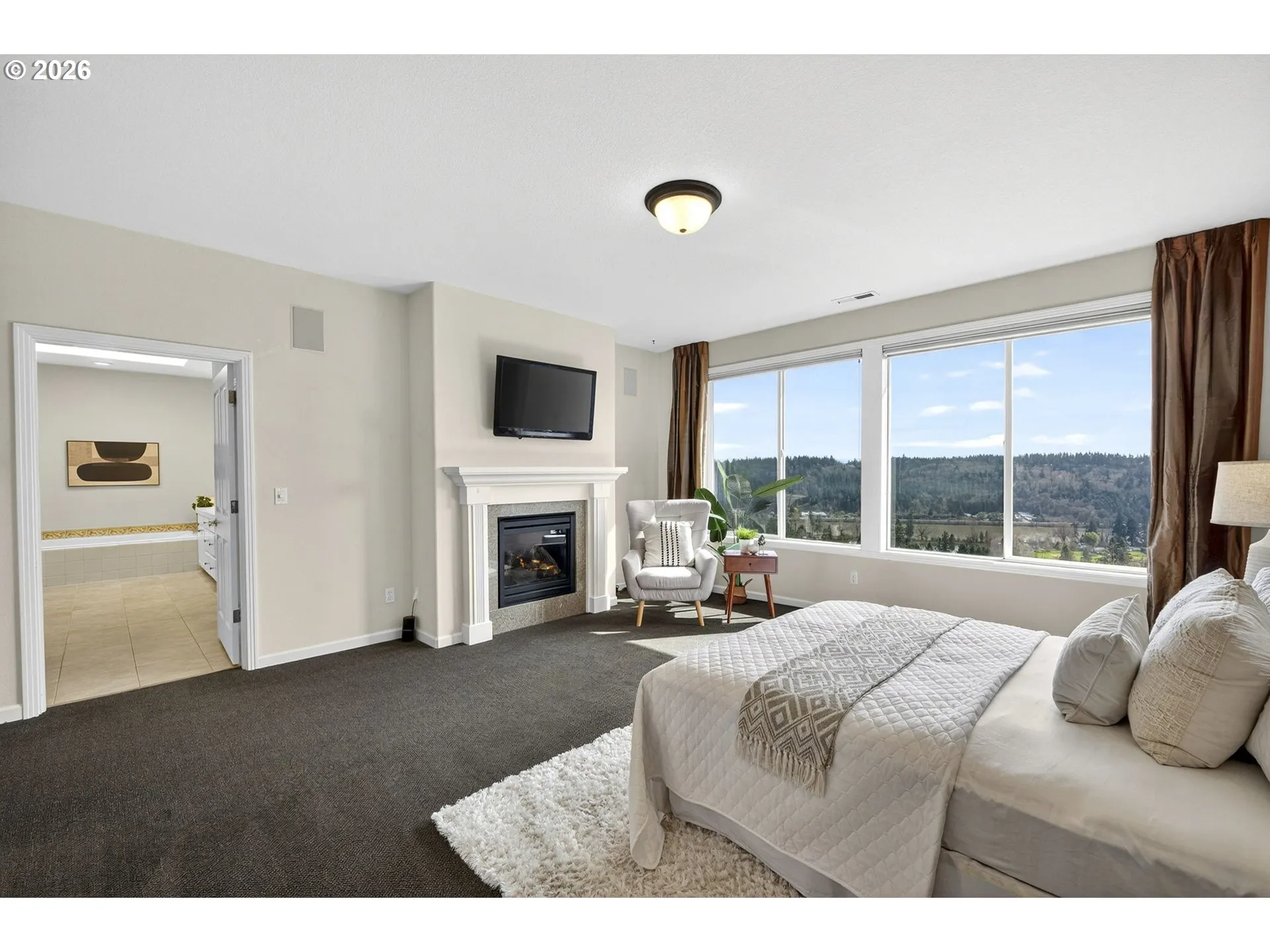 Bedroom, Primary-Upper