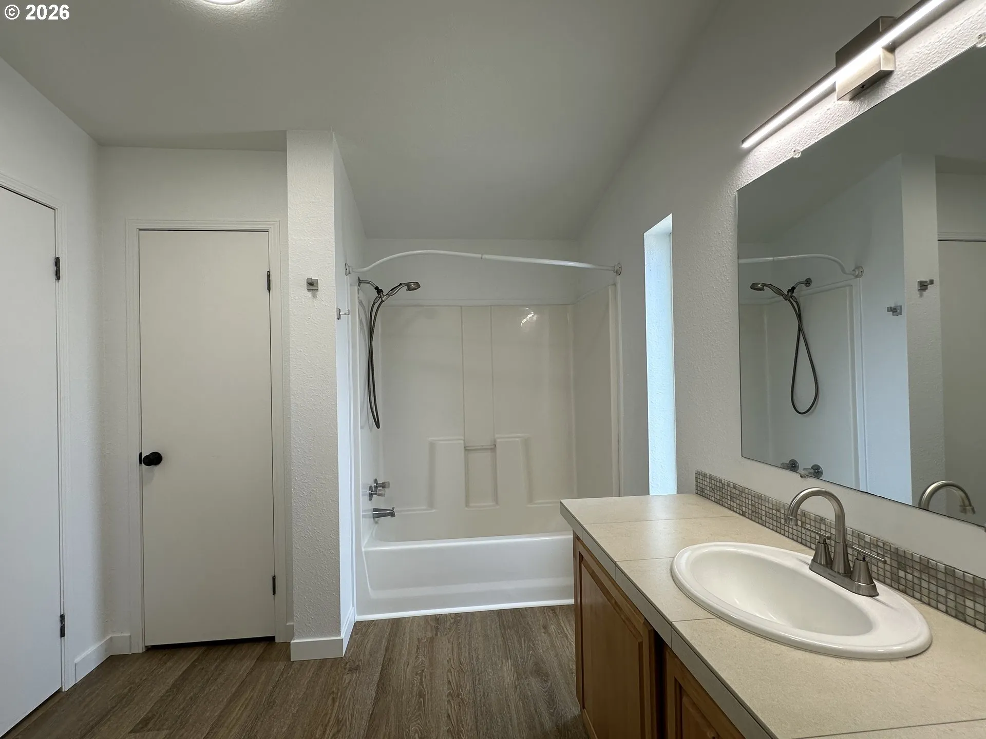 Bathroom, Attached
