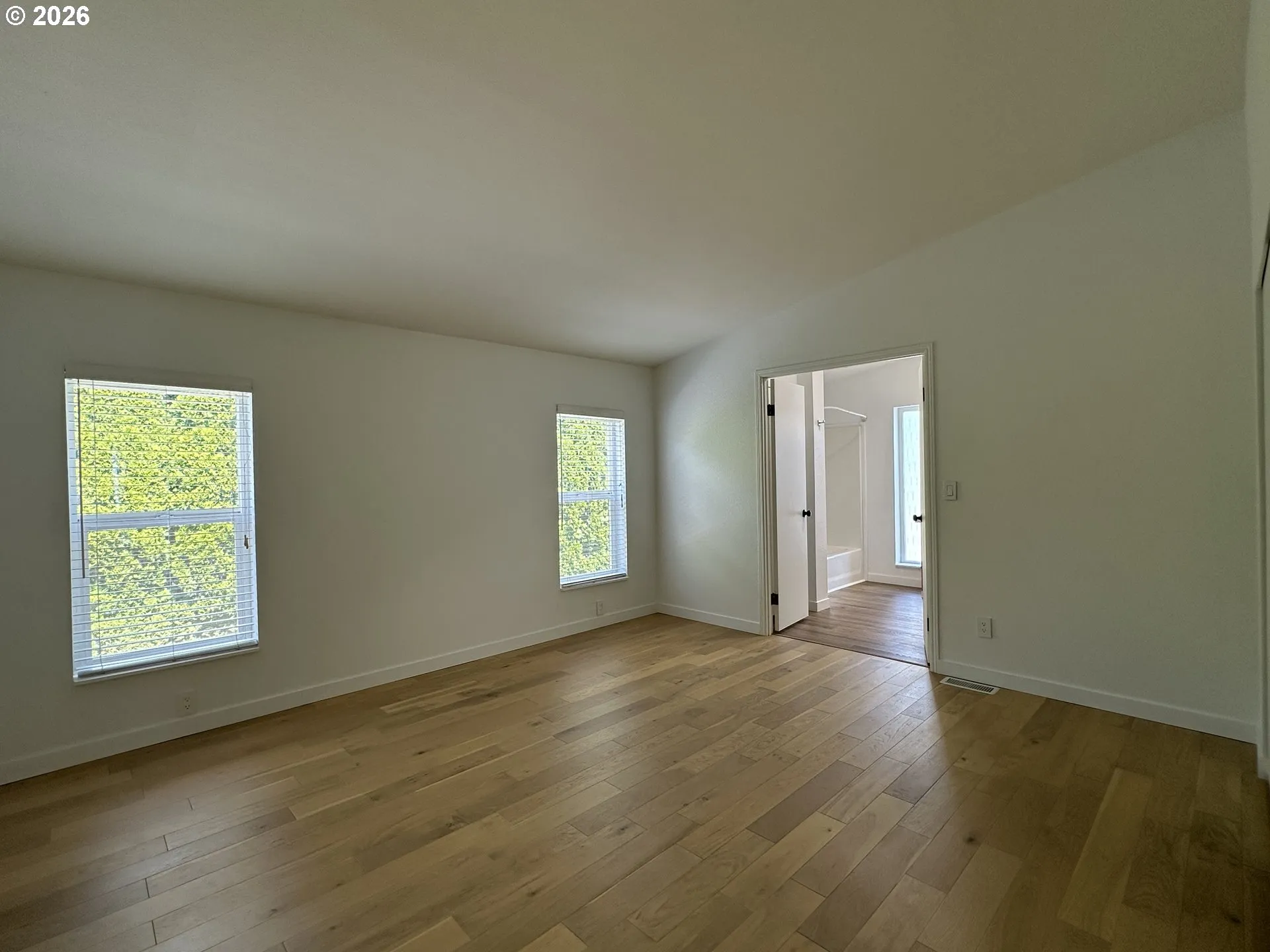 Bedroom, Primary-Vaulted Ceilings