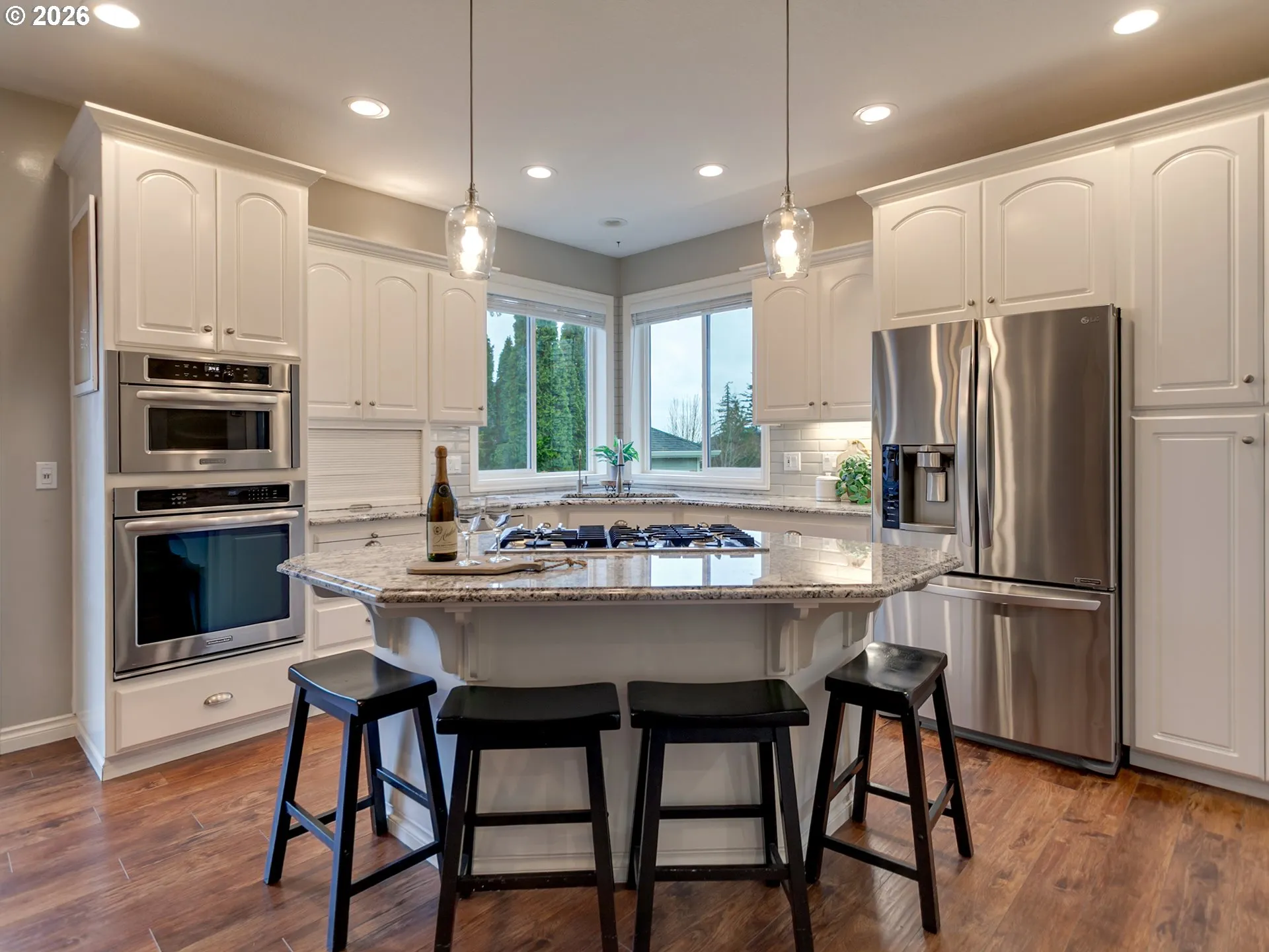 Kitchen-Cooking Island