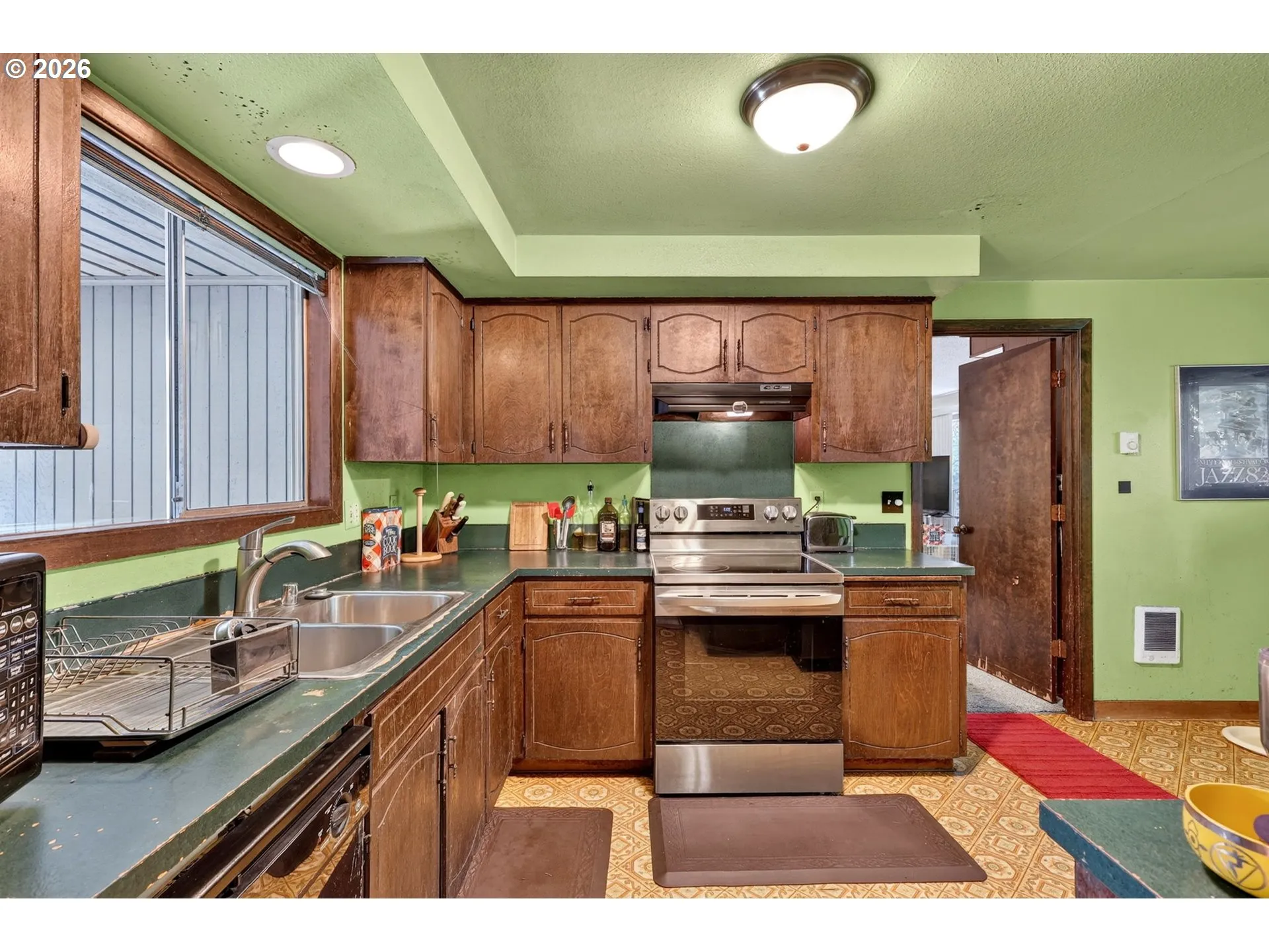 Kitchen-Oven