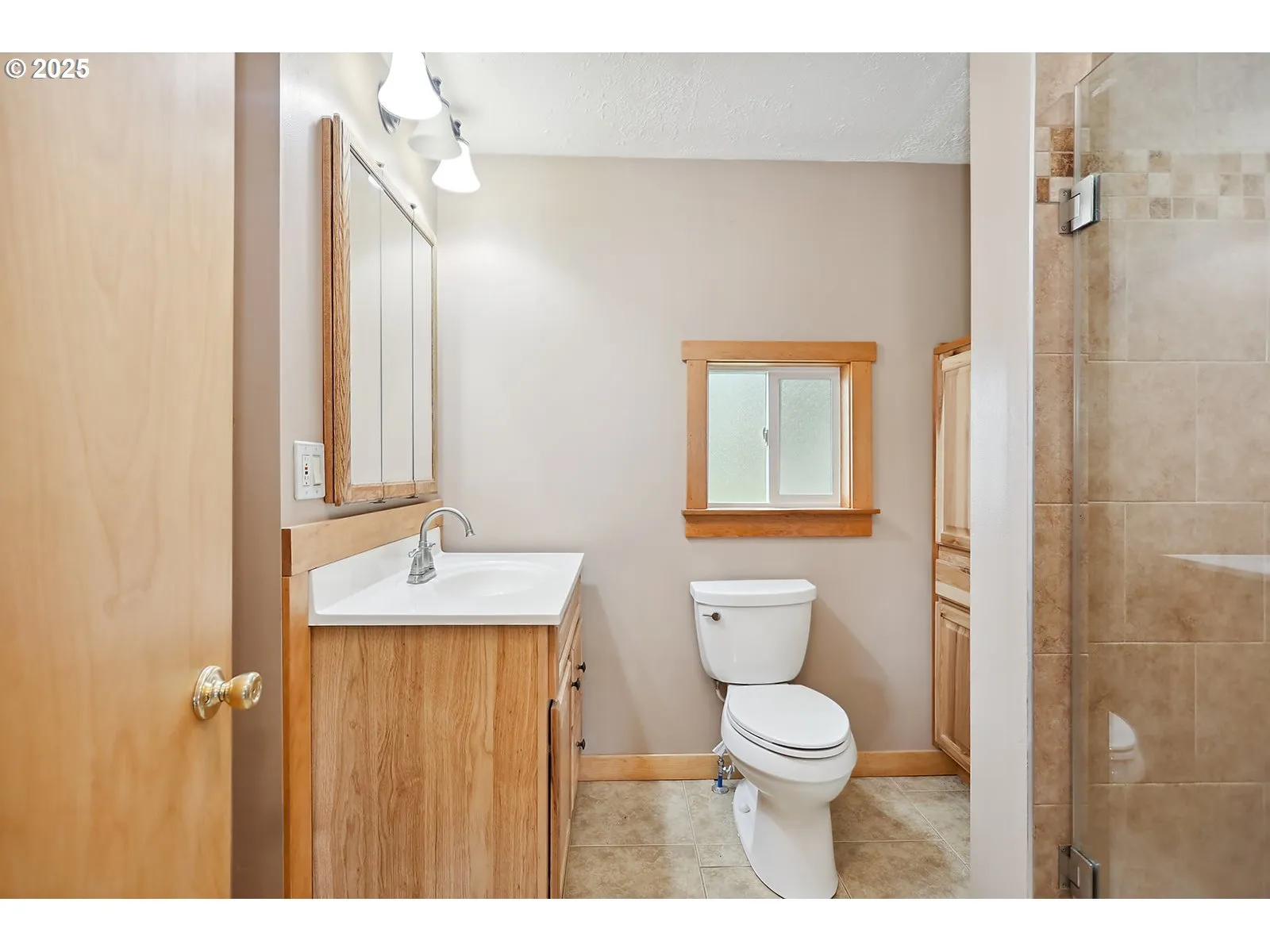 Bathroom-Walk in Shower