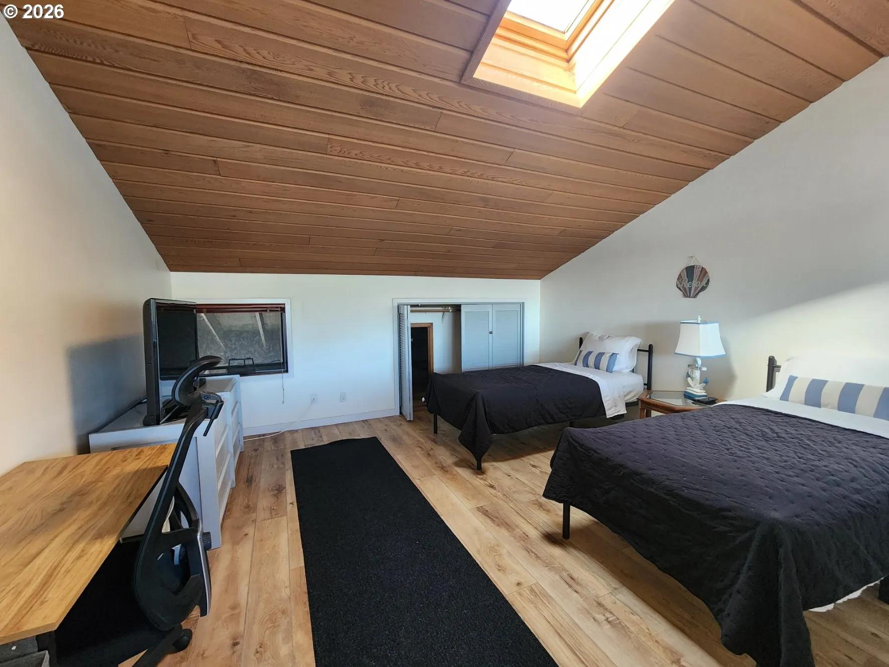Bedroom-Upper
