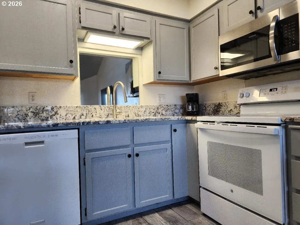 Kitchen-Oven