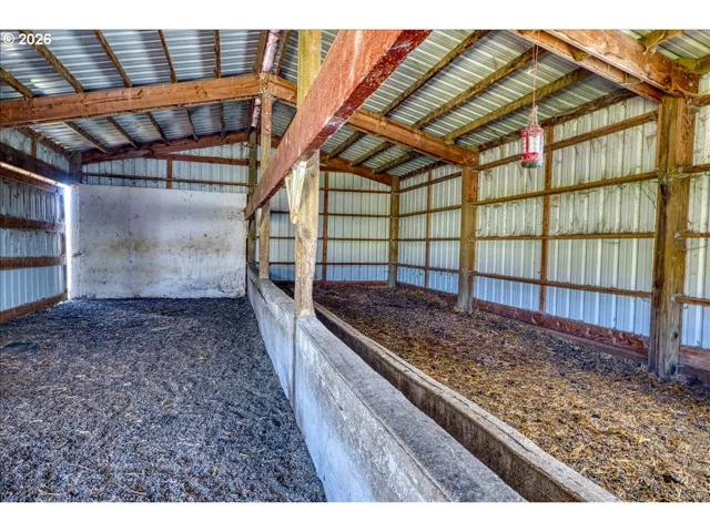 Barn